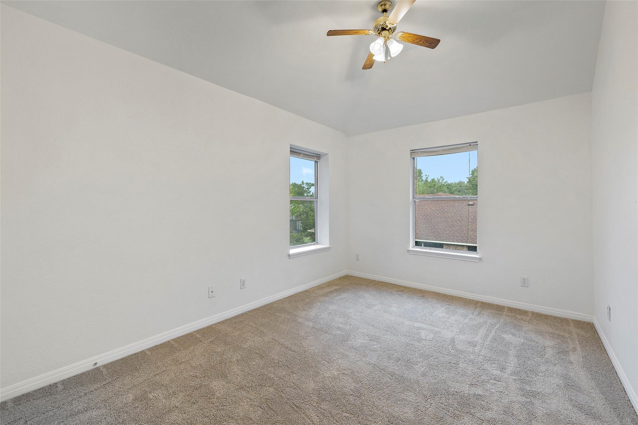 900 Laurel Cv Property Photo 28