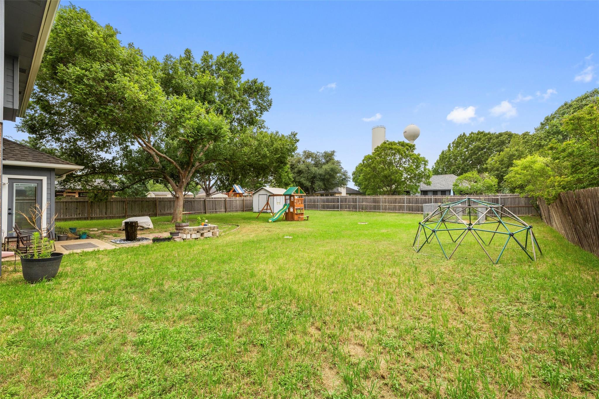 900 Laurel Cv Property Photo 34