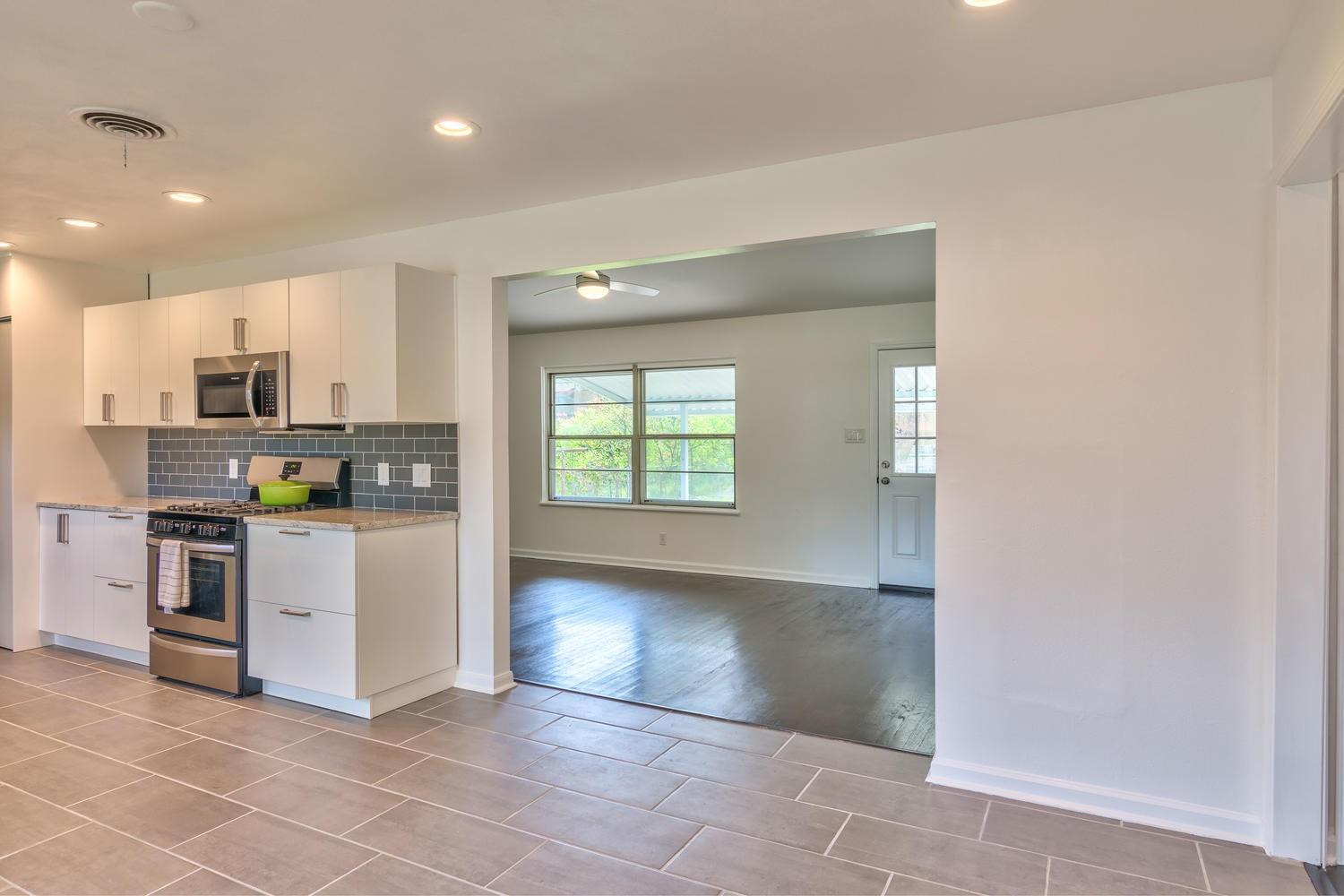 8107 Lazy Ln Property Photo 5