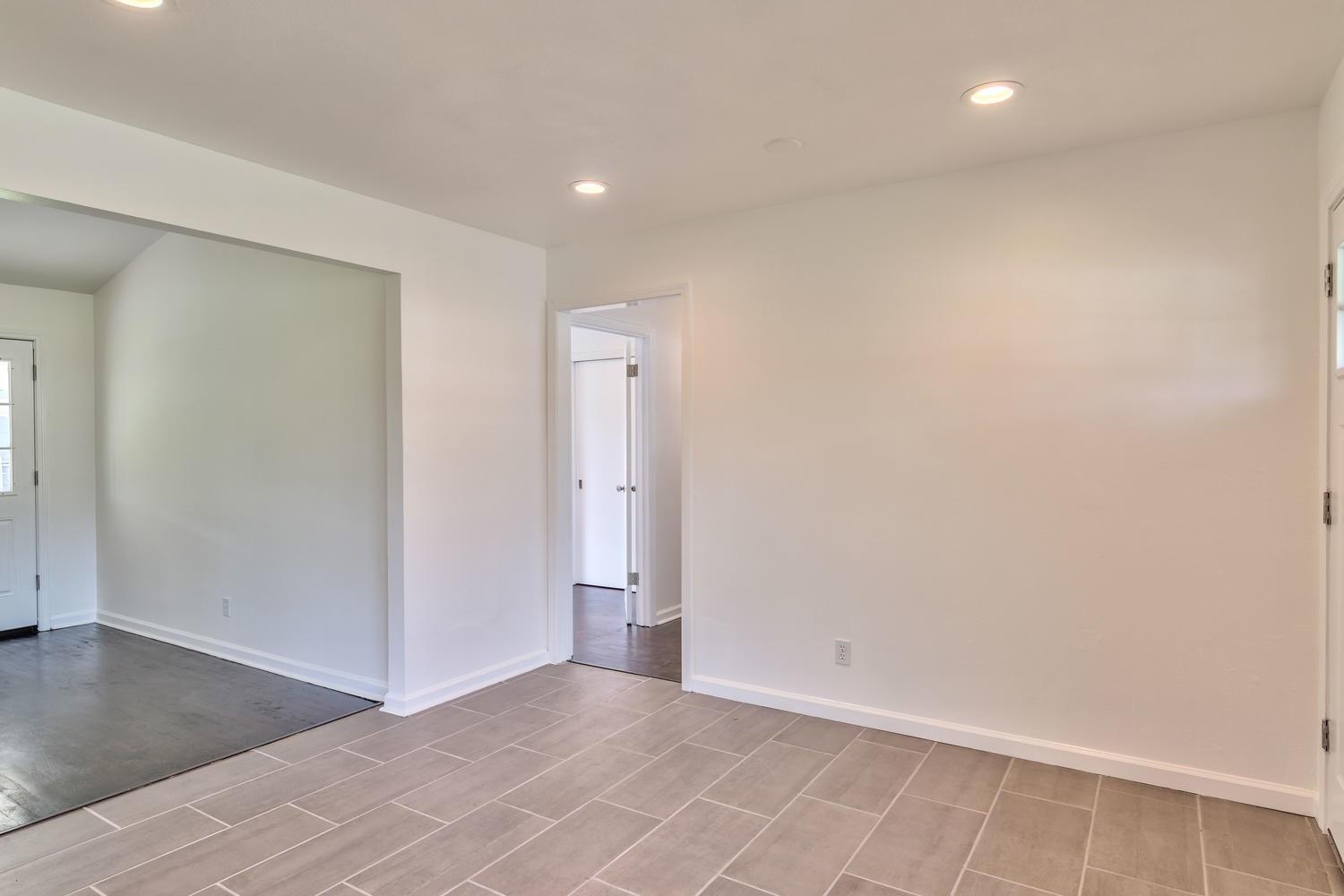 8107 Lazy Ln Property Photo 6