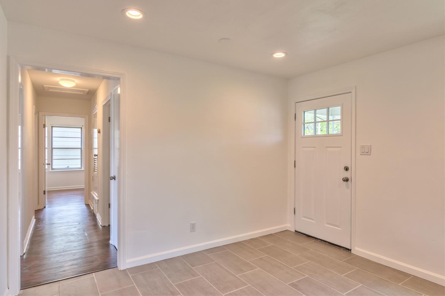 8107 Lazy Ln Property Photo 7