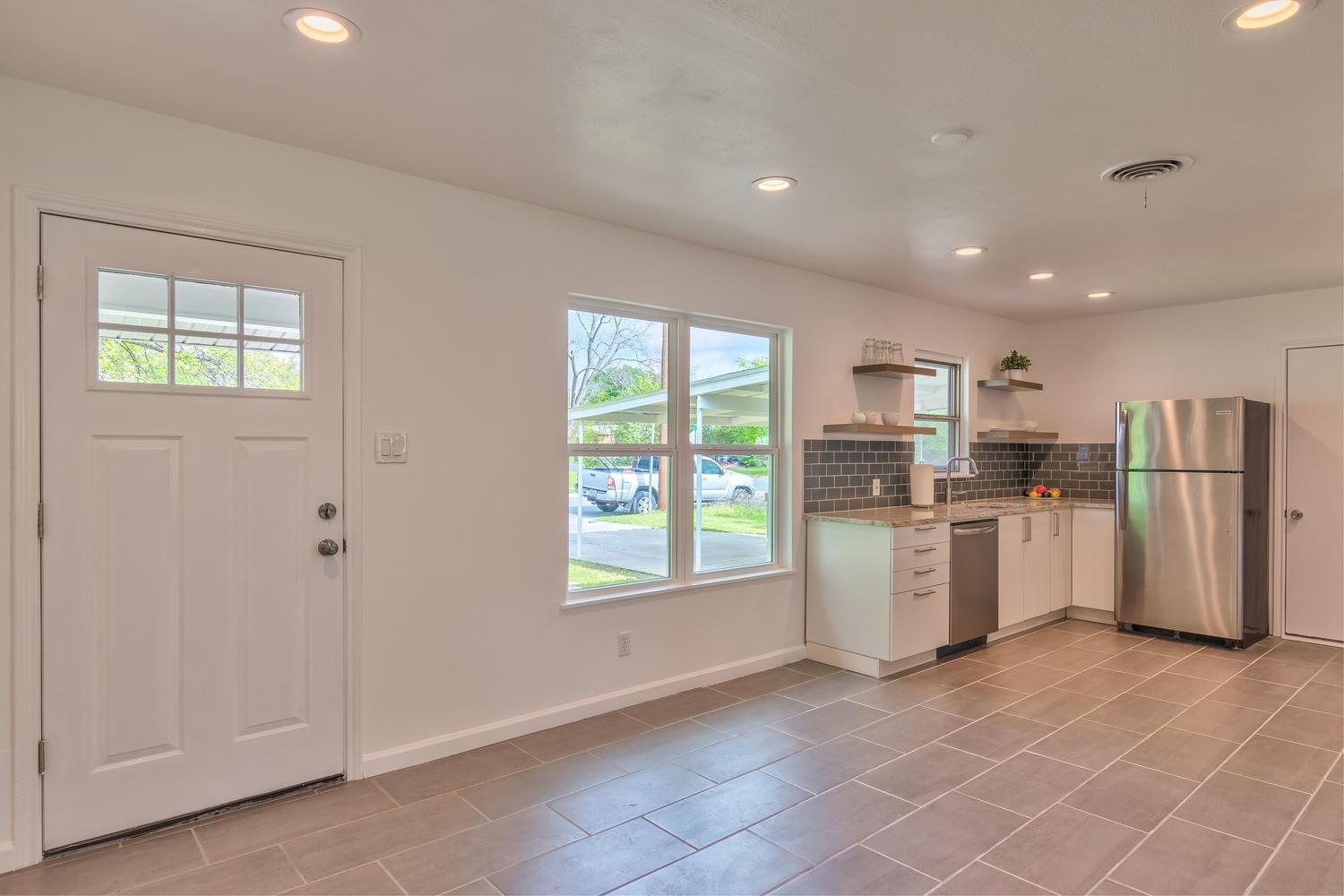 8107 Lazy Ln Property Photo 8