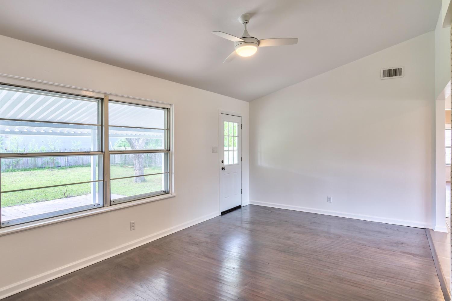 8107 Lazy Ln Property Photo 18