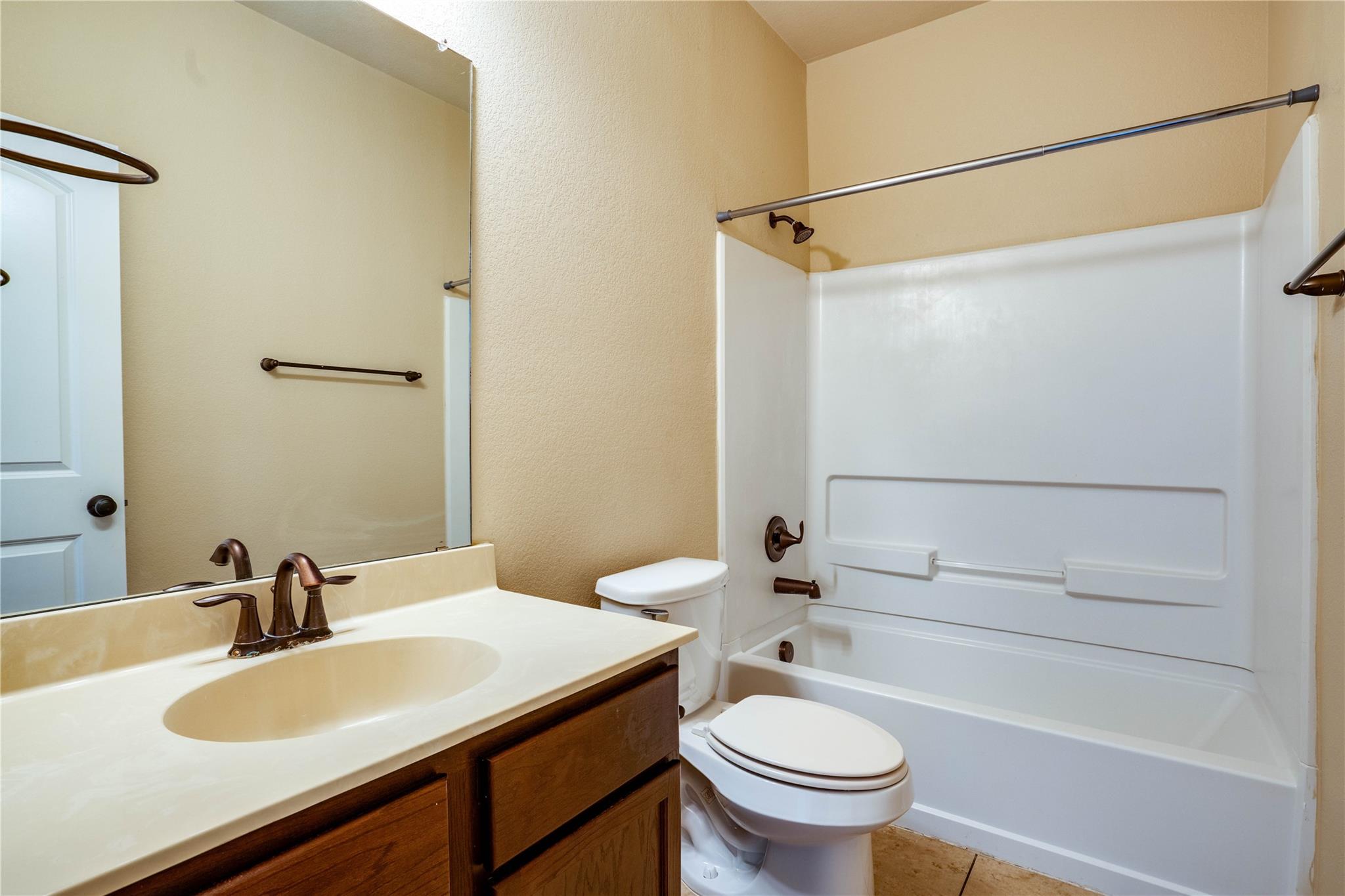 119 Creekside Villa Dr Property Photo 12