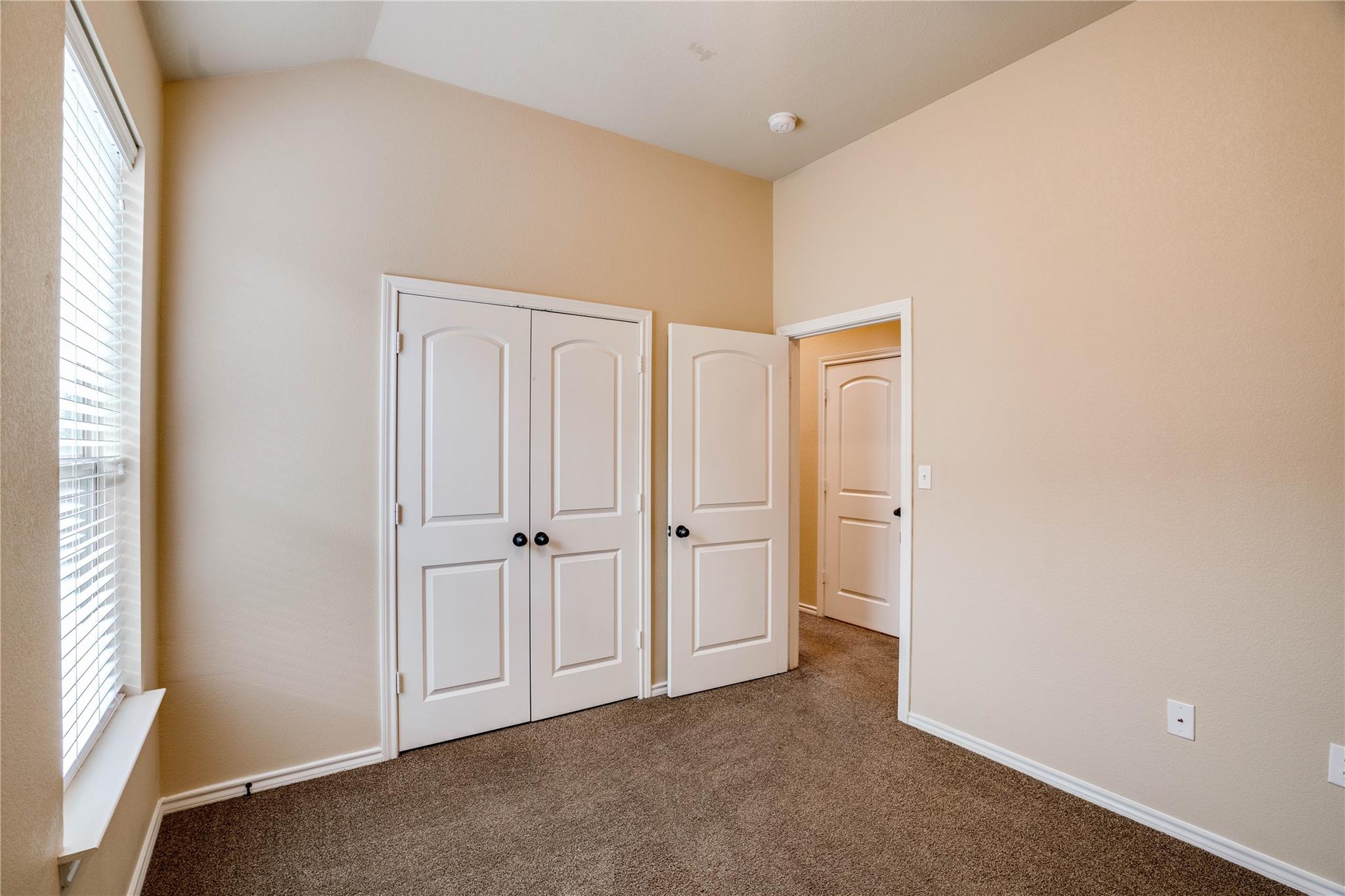 119 Creekside Villa Dr Property Photo 14