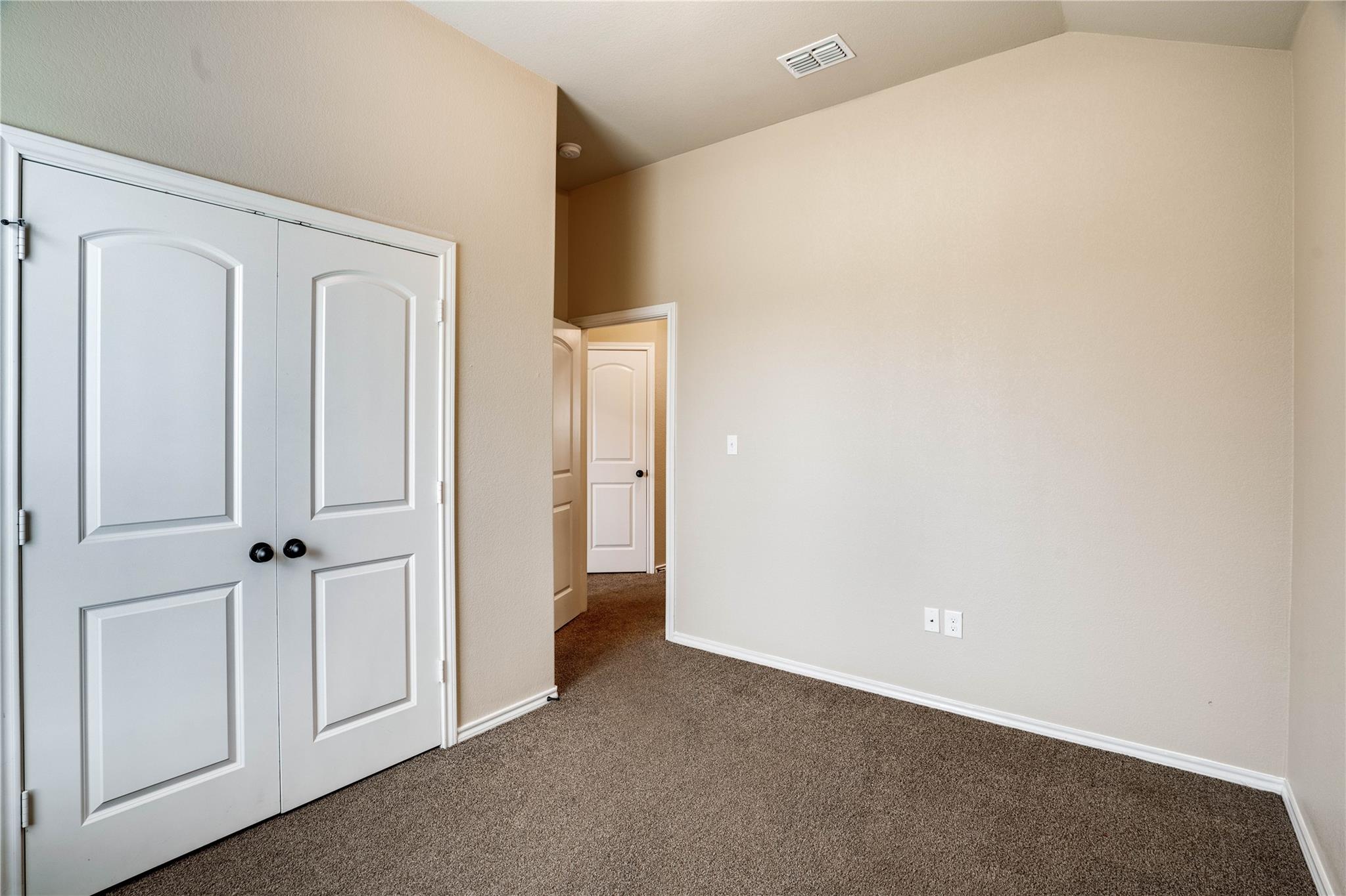 119 Creekside Villa Dr Property Photo 15