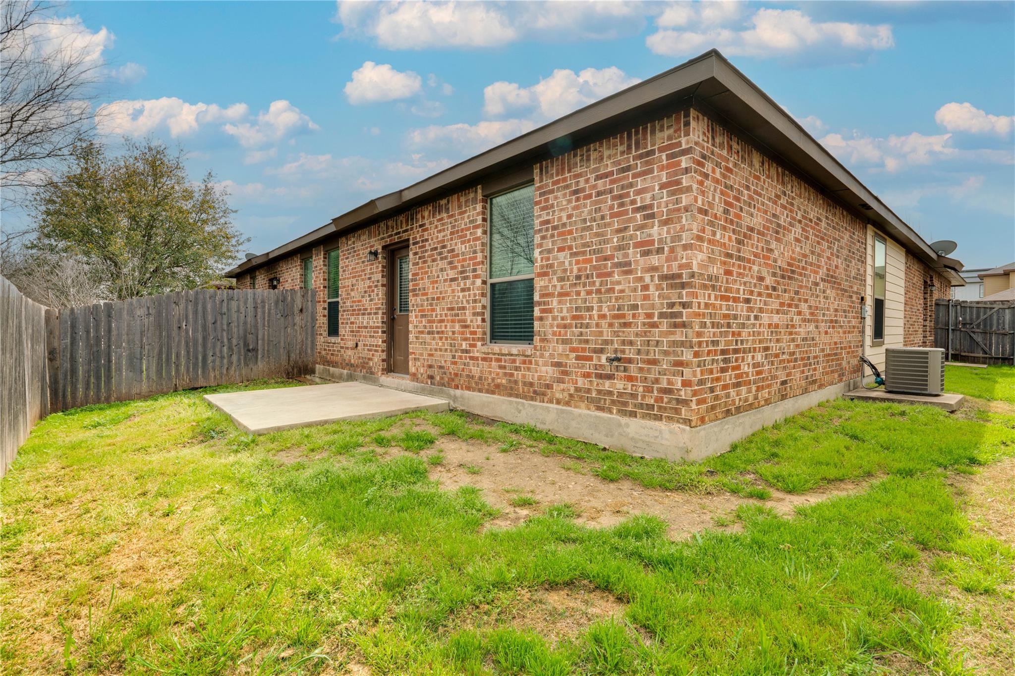 119 Creekside Villa Dr Property Photo 22