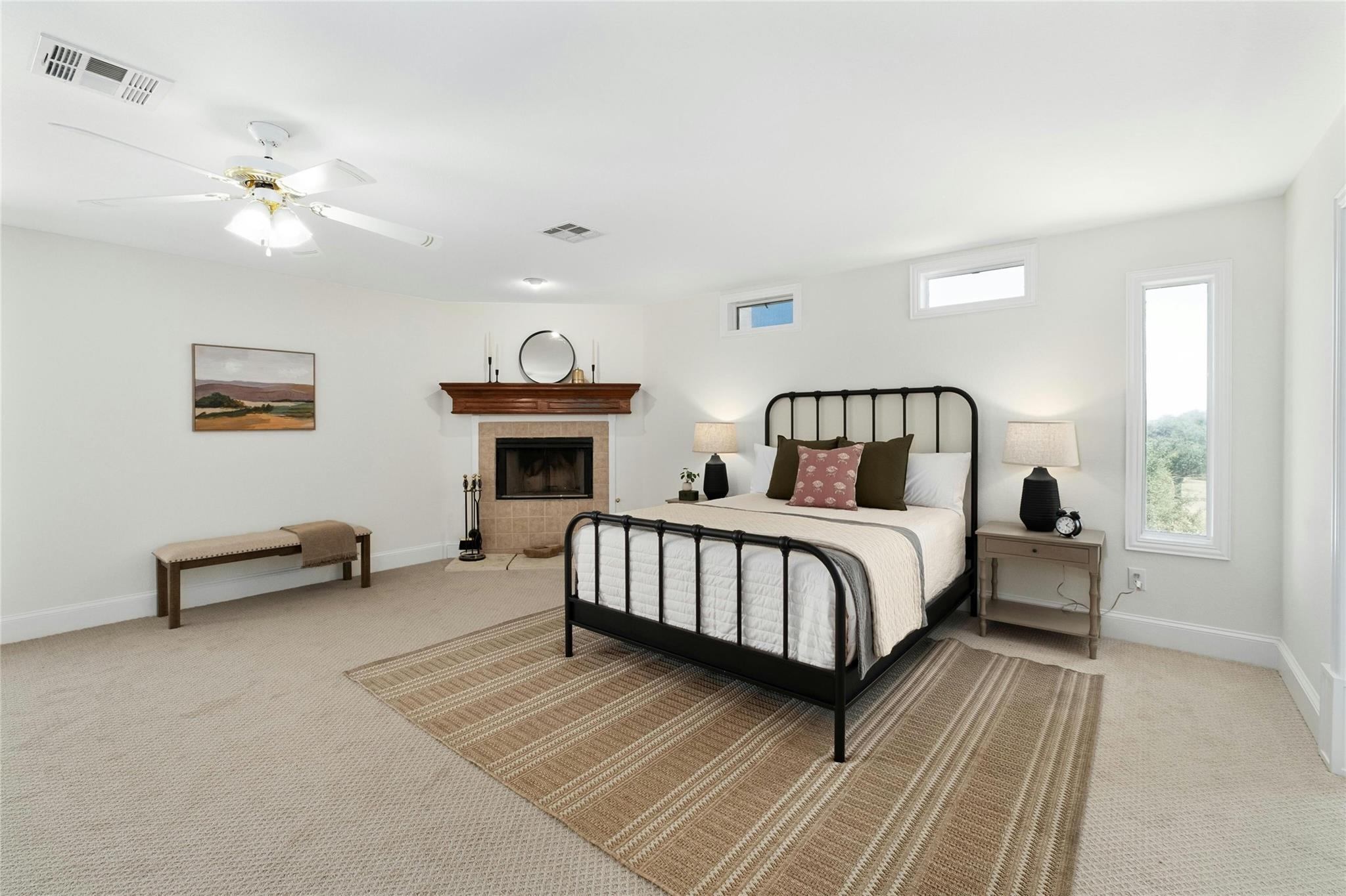 200 Oak Forest Dr Property Photo 19