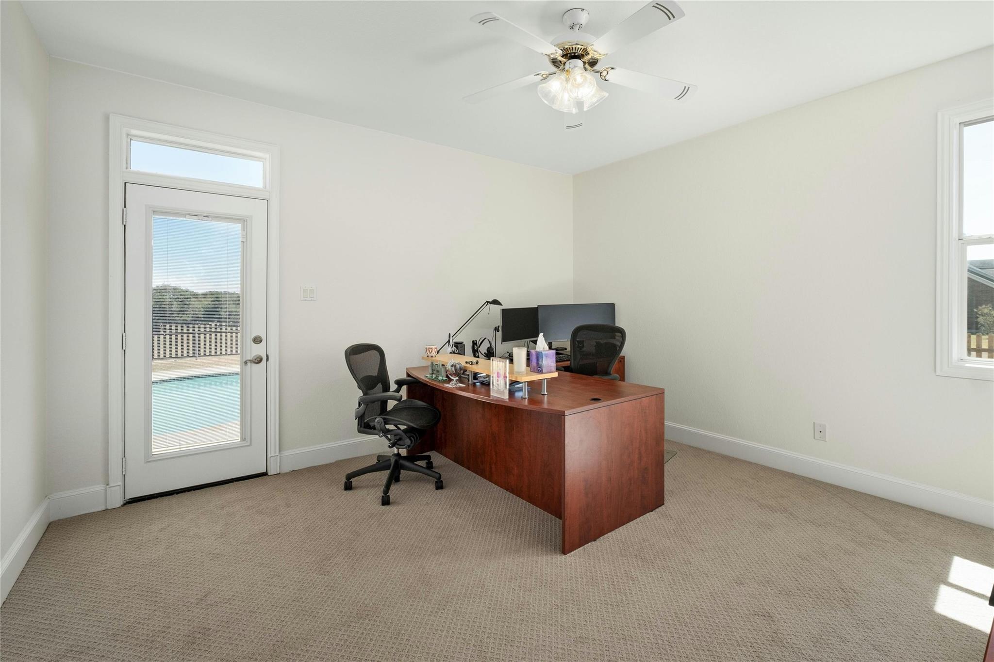 200 Oak Forest Dr Property Photo 35