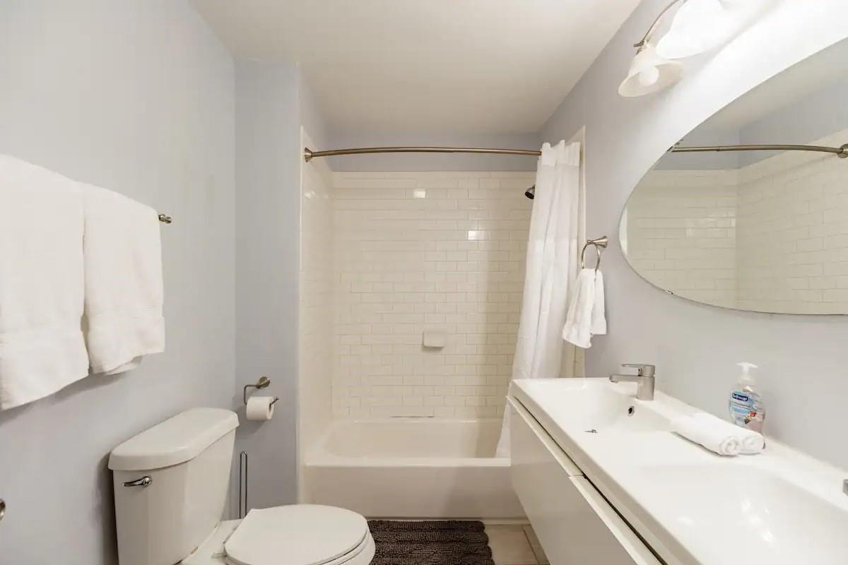 2505 Parker Ln B Property Photo 10