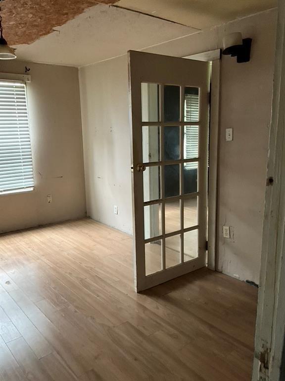 637 Trinity St Property Photo 27