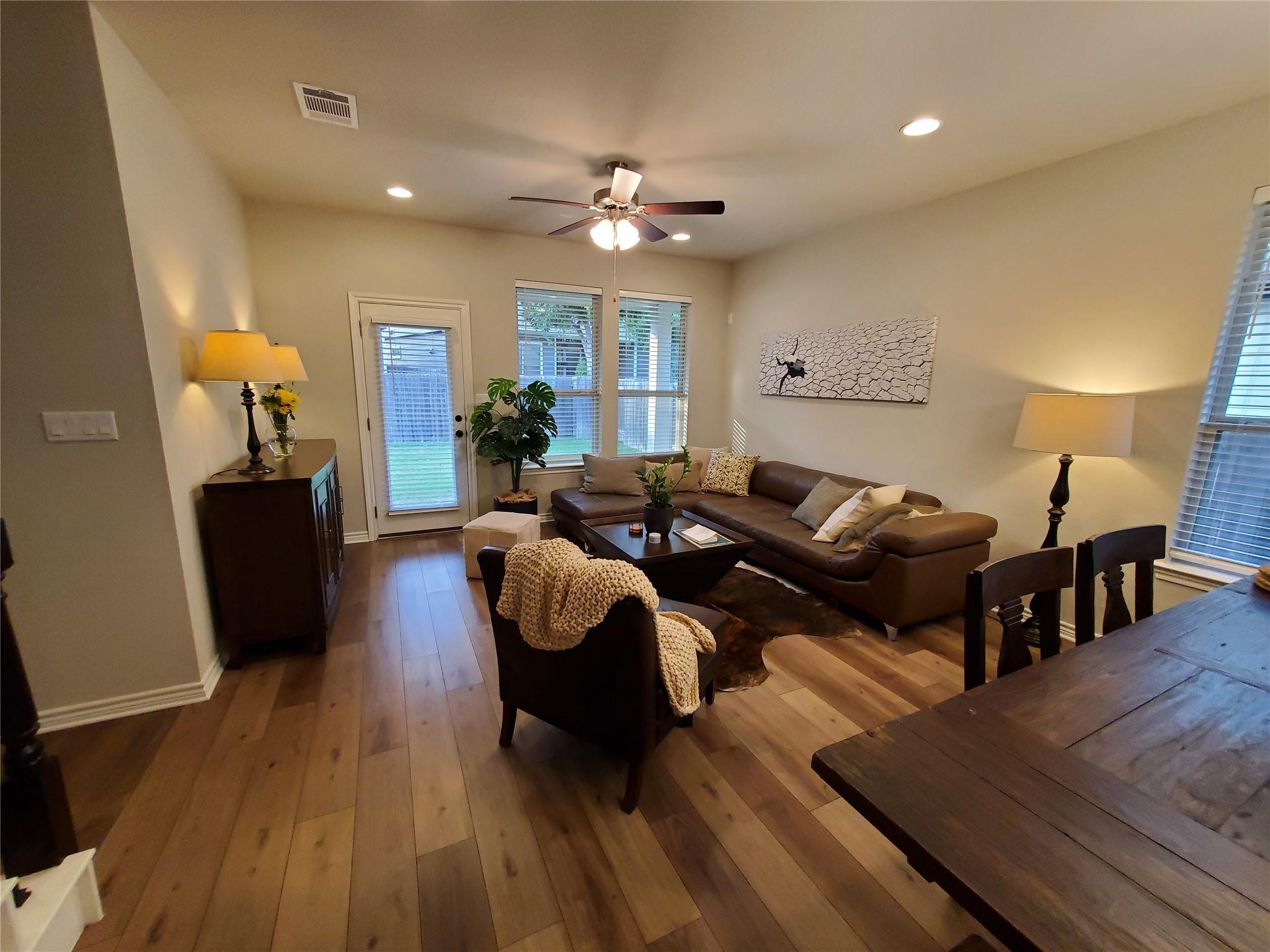 1633 Winding Stream Trl Property Photo 8