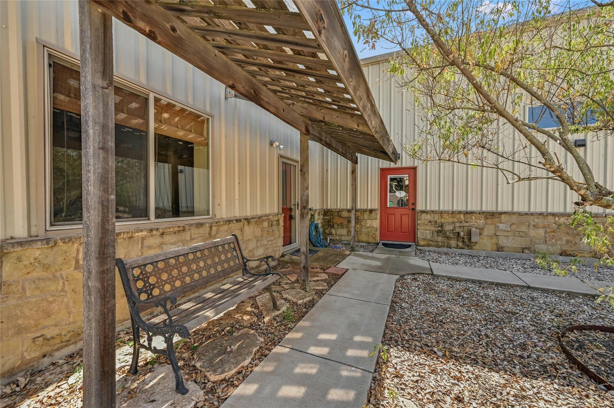 103 Mckay Rd Property Photo 4