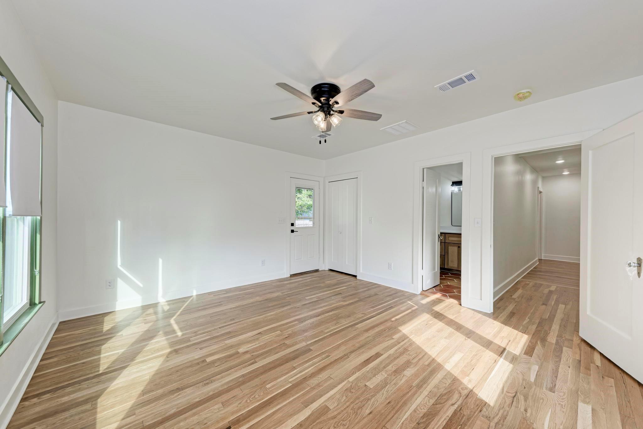 108 S Porter St Property Photo 18