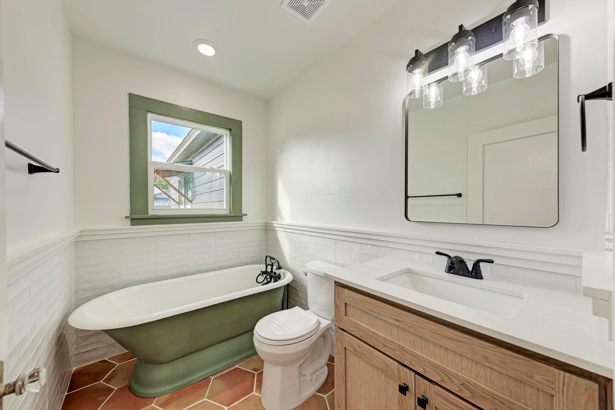 108 S Porter St Property Photo 22