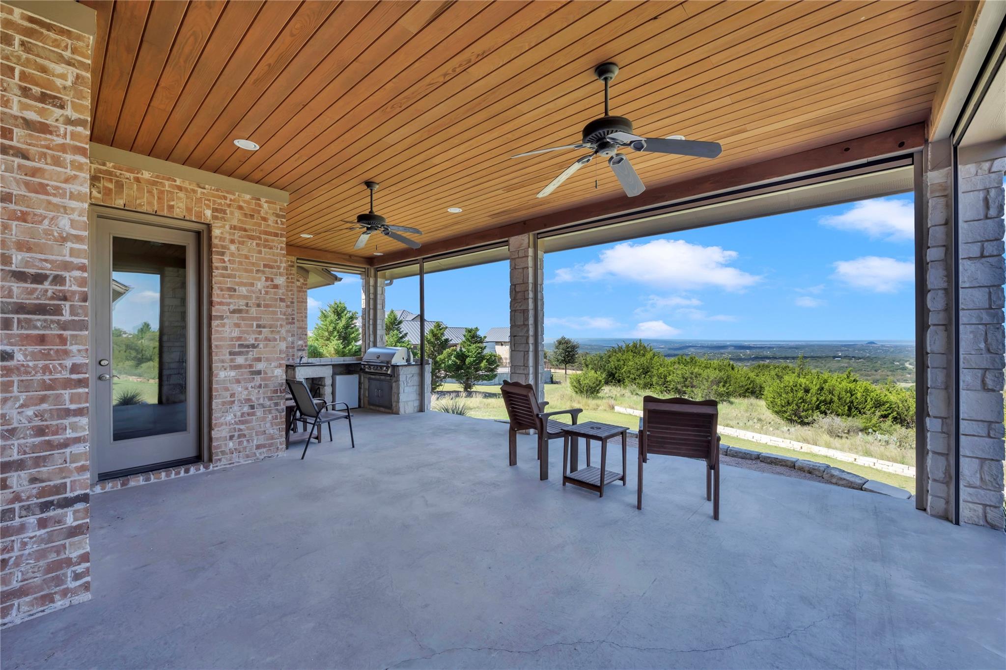 320 Eagle Ridge Property Photo 10