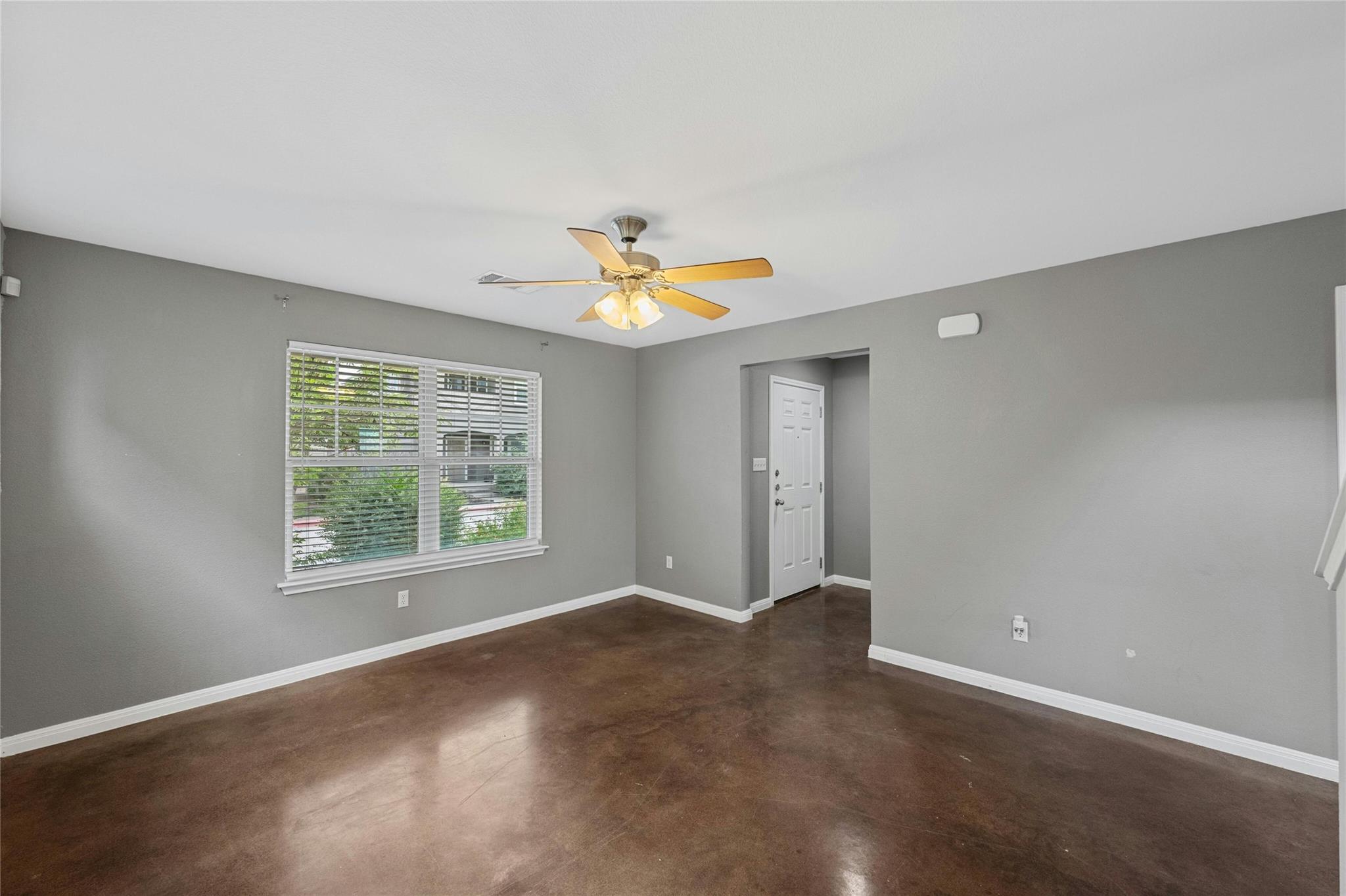4608 Graceful Ln Property Photo 6