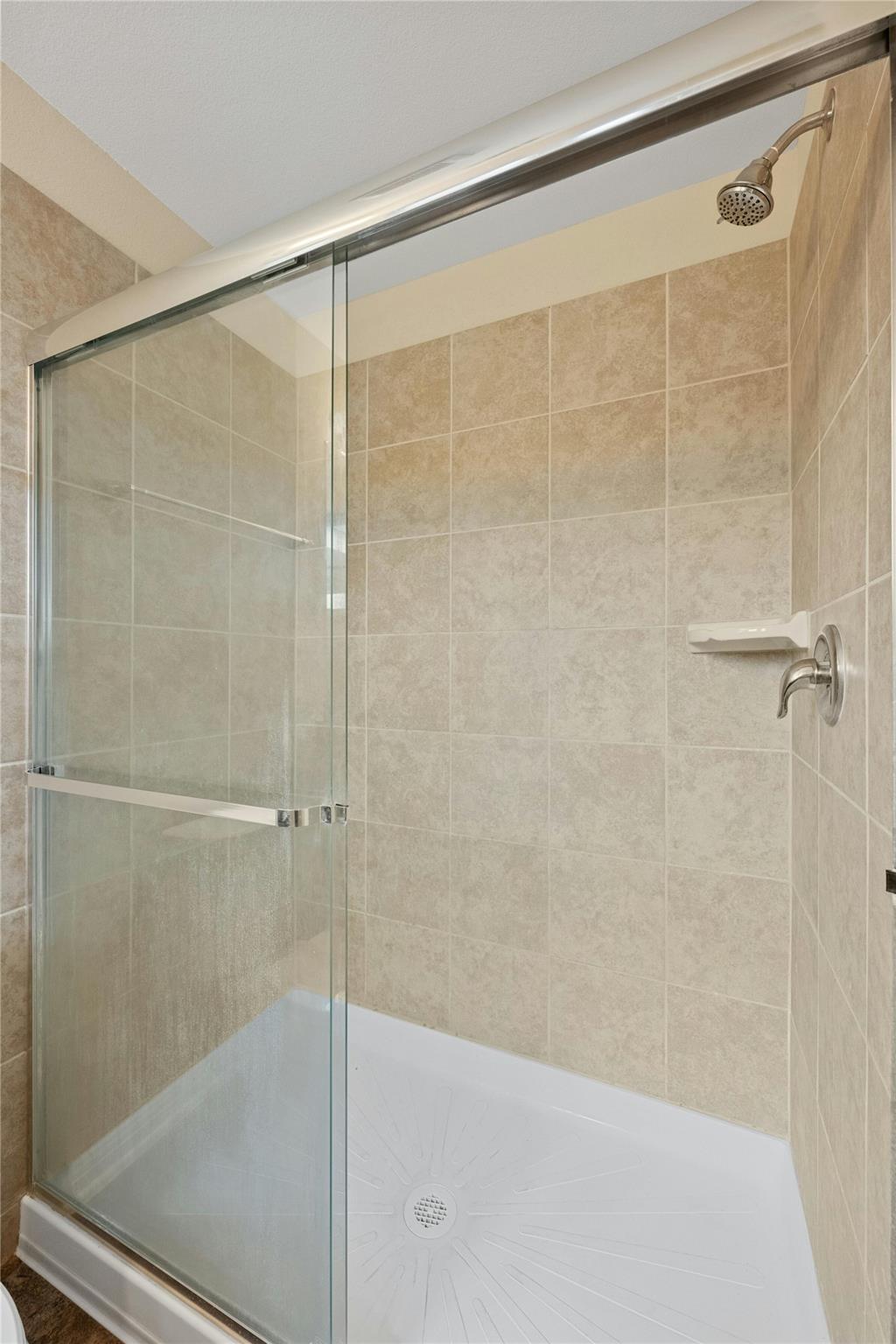 4608 Graceful Ln Property Photo 19