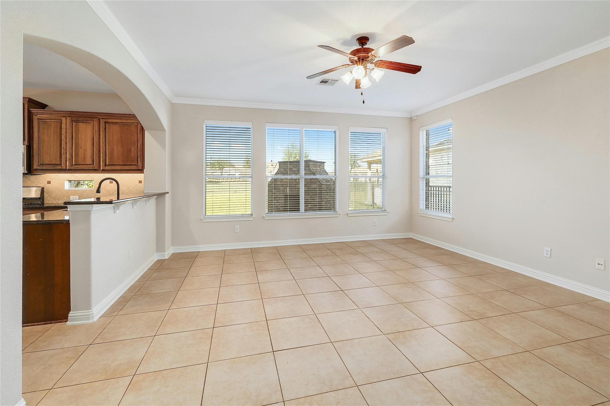 1627 Hidden Springs Path Property Photo 4
