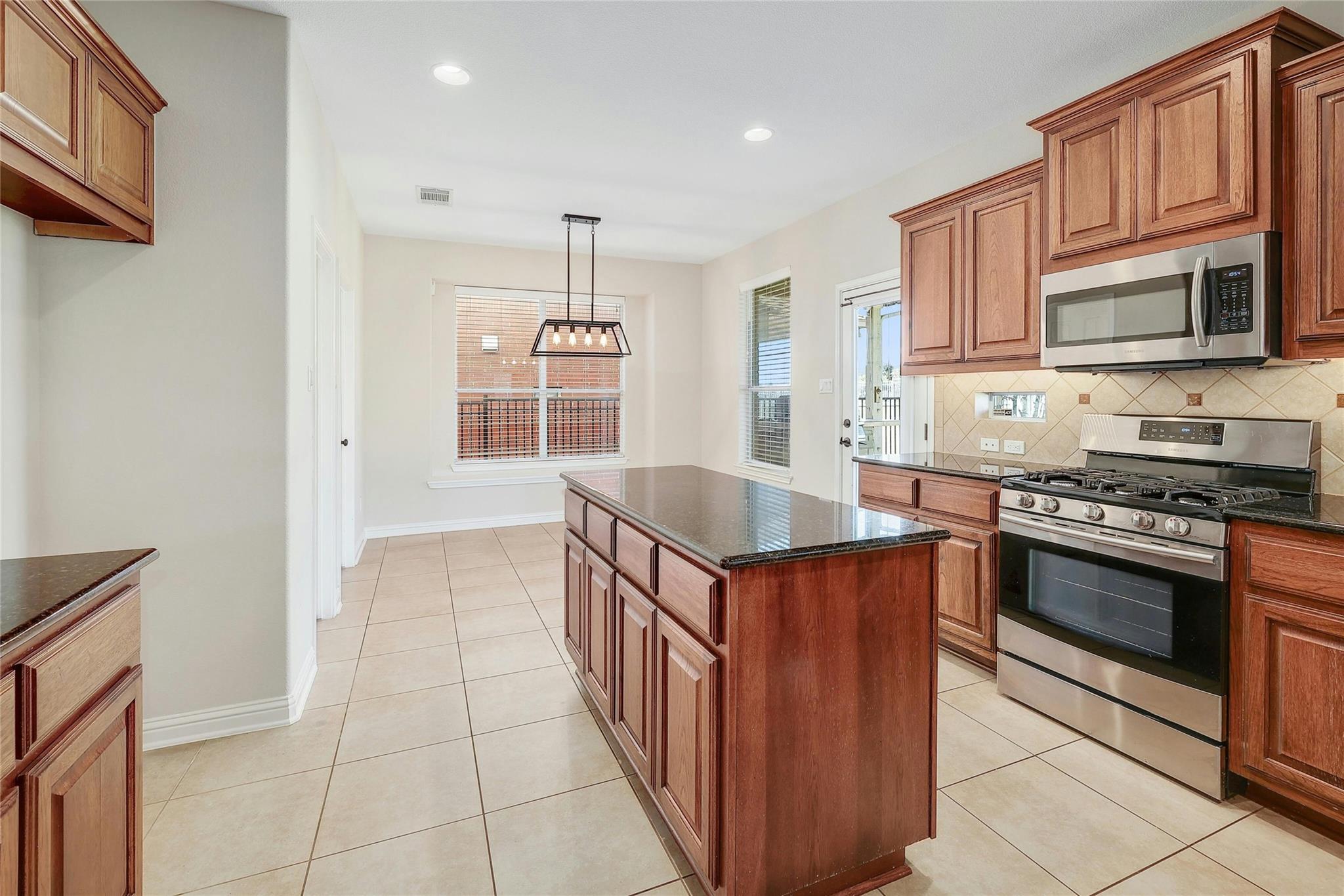 1627 Hidden Springs Path Property Photo 12