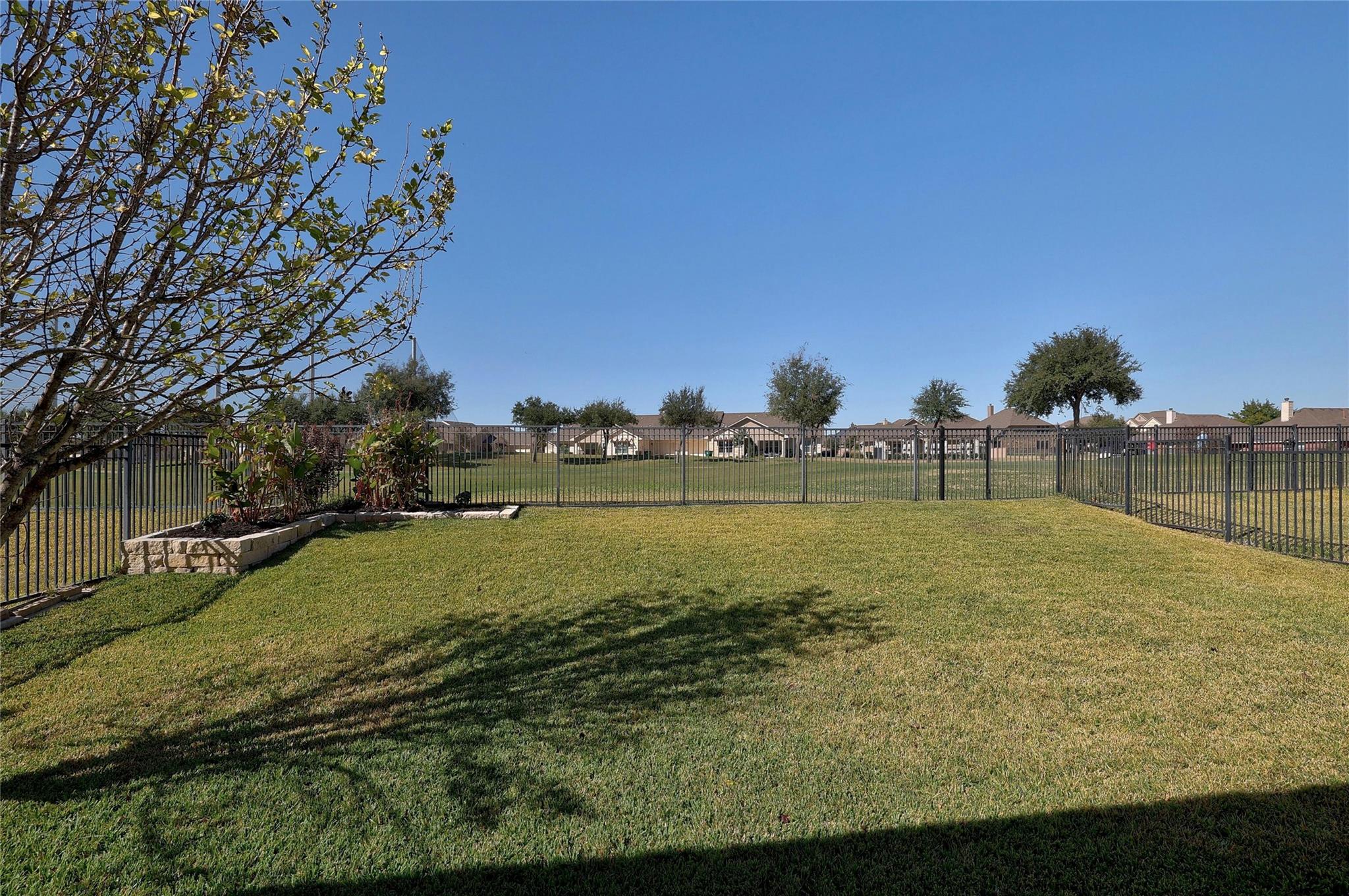 1627 Hidden Springs Path Property Photo 32