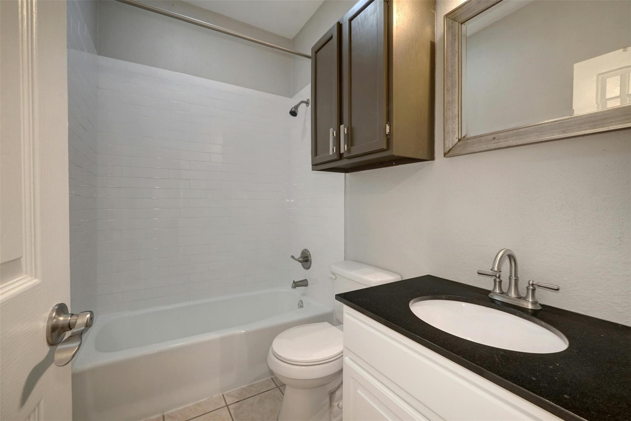 908 Poplar St 103 Property Photo 17