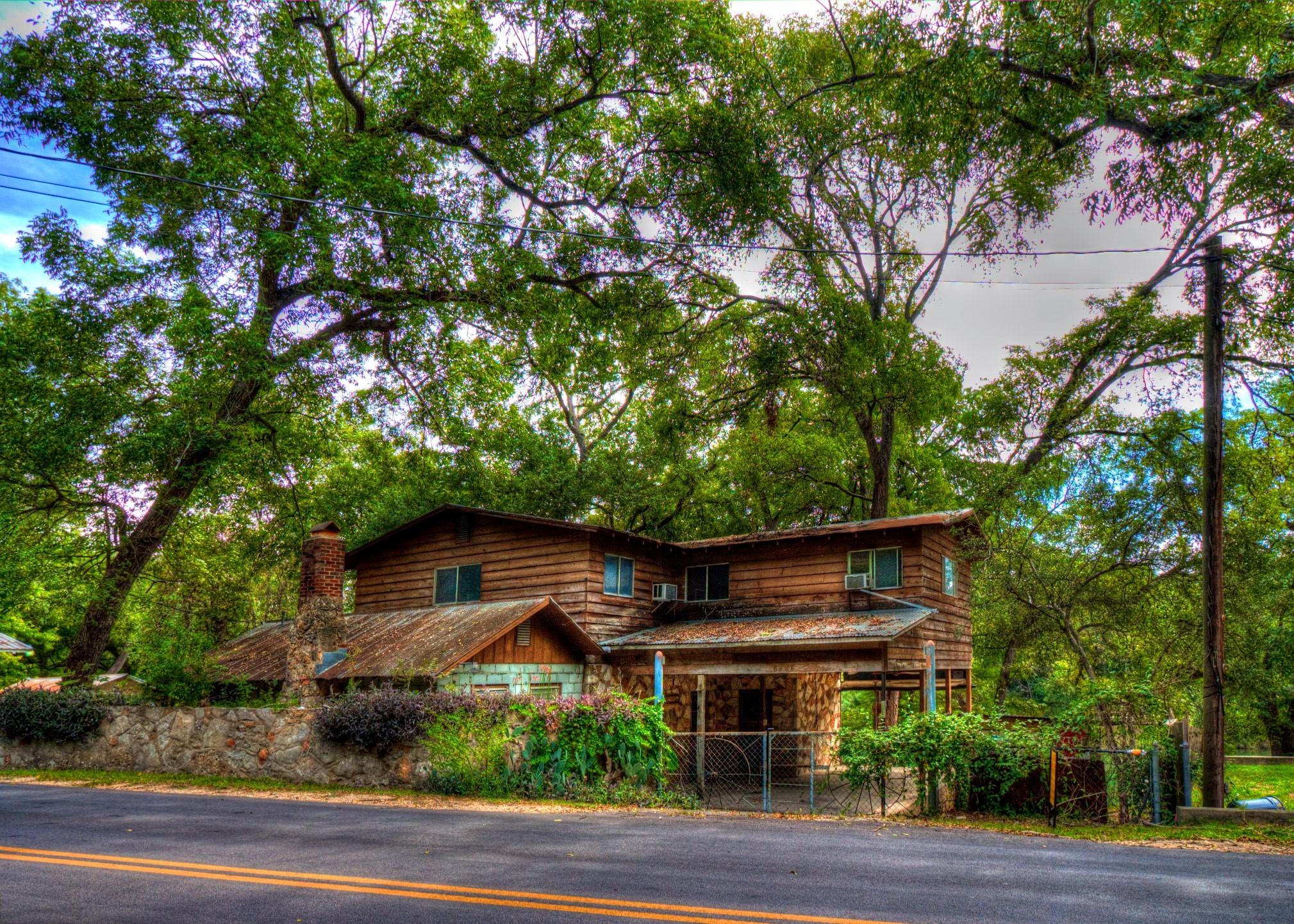6836 River Rd Property Photo 4