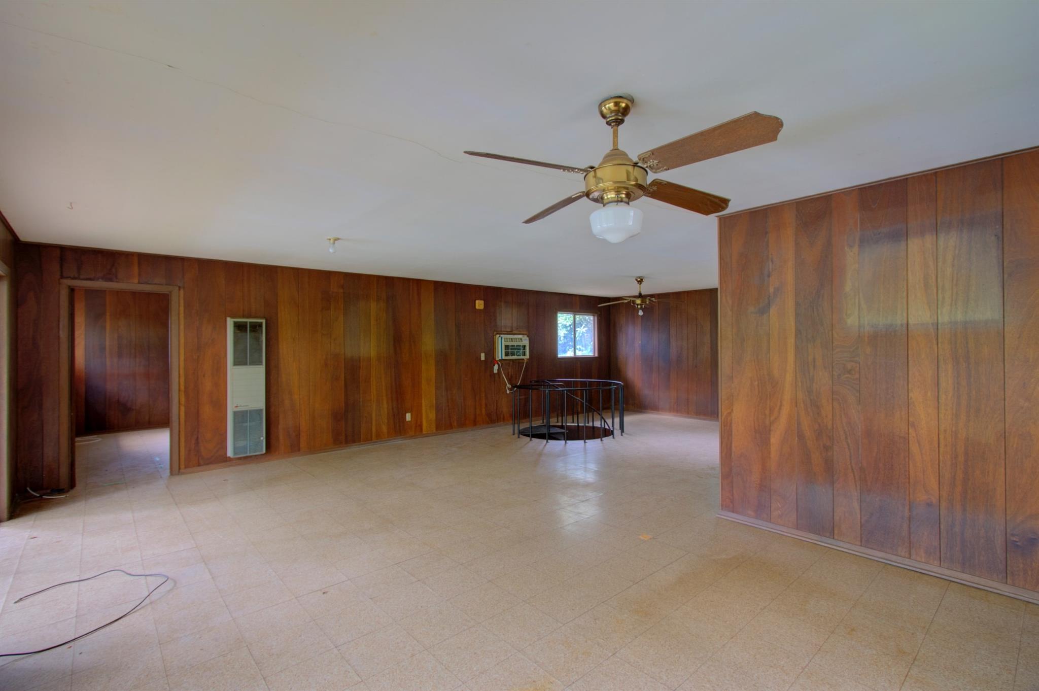 6836 River Rd Property Photo 19