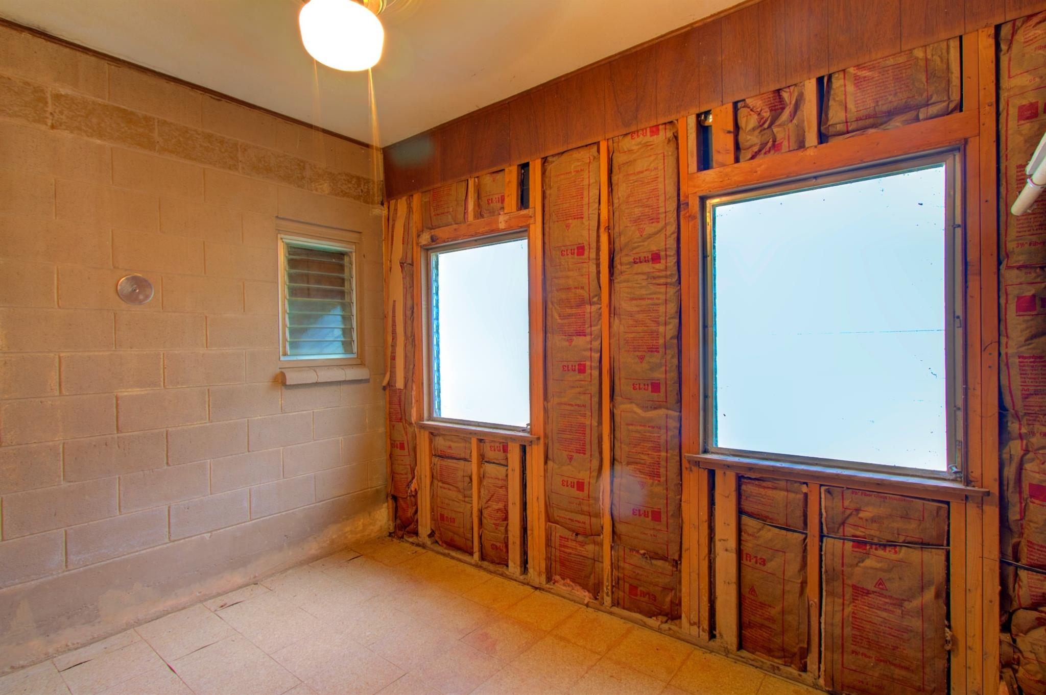 6836 River Rd Property Photo 27