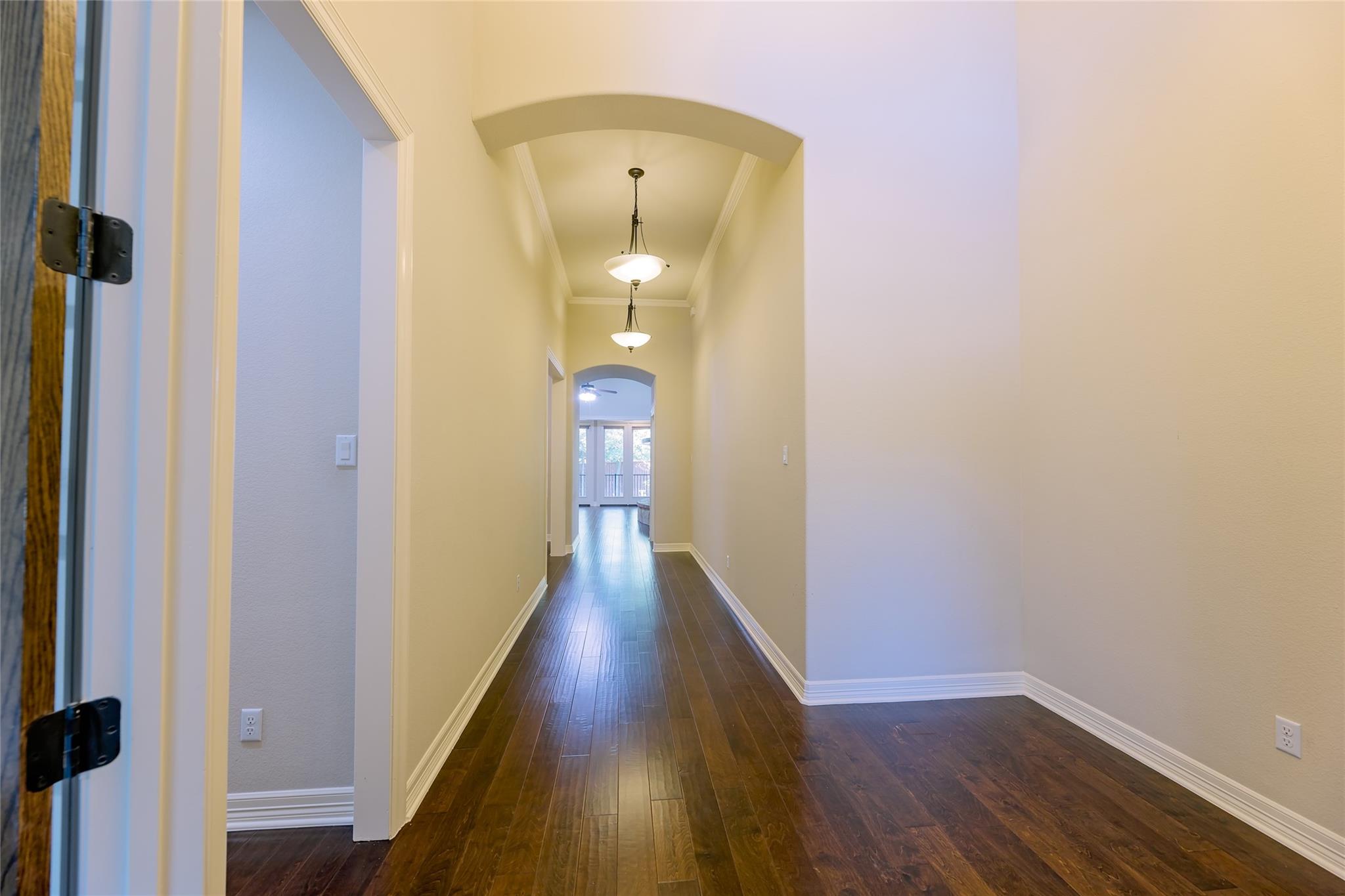 2268 Park Place Cir Property Photo 8