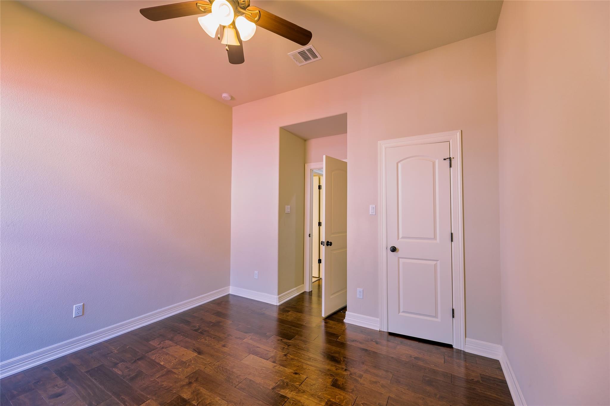 2268 Park Place Cir Property Photo 25