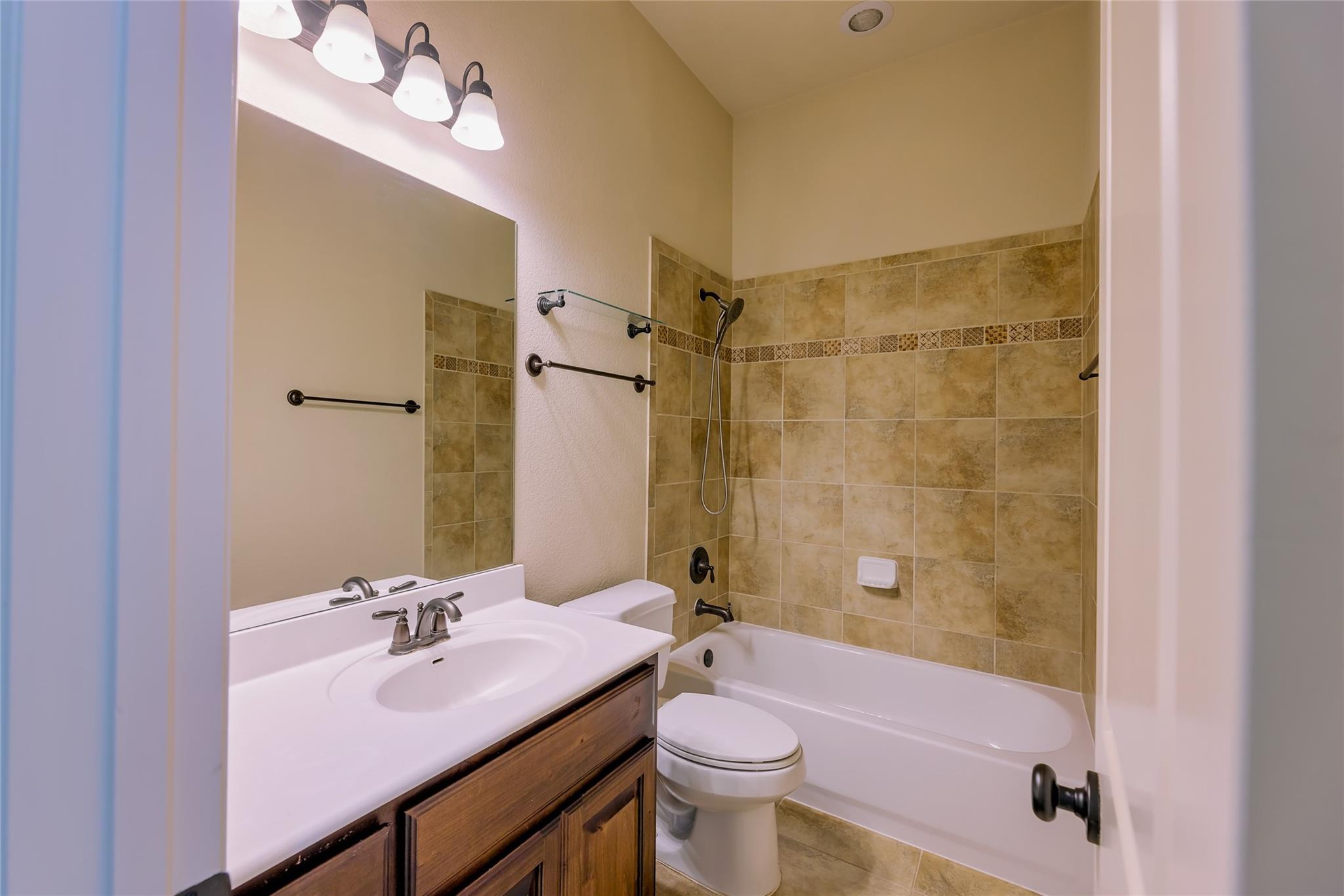 2268 Park Place Cir Property Photo 26