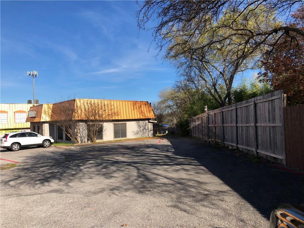 17251 Great Oaks Dr Property Photo