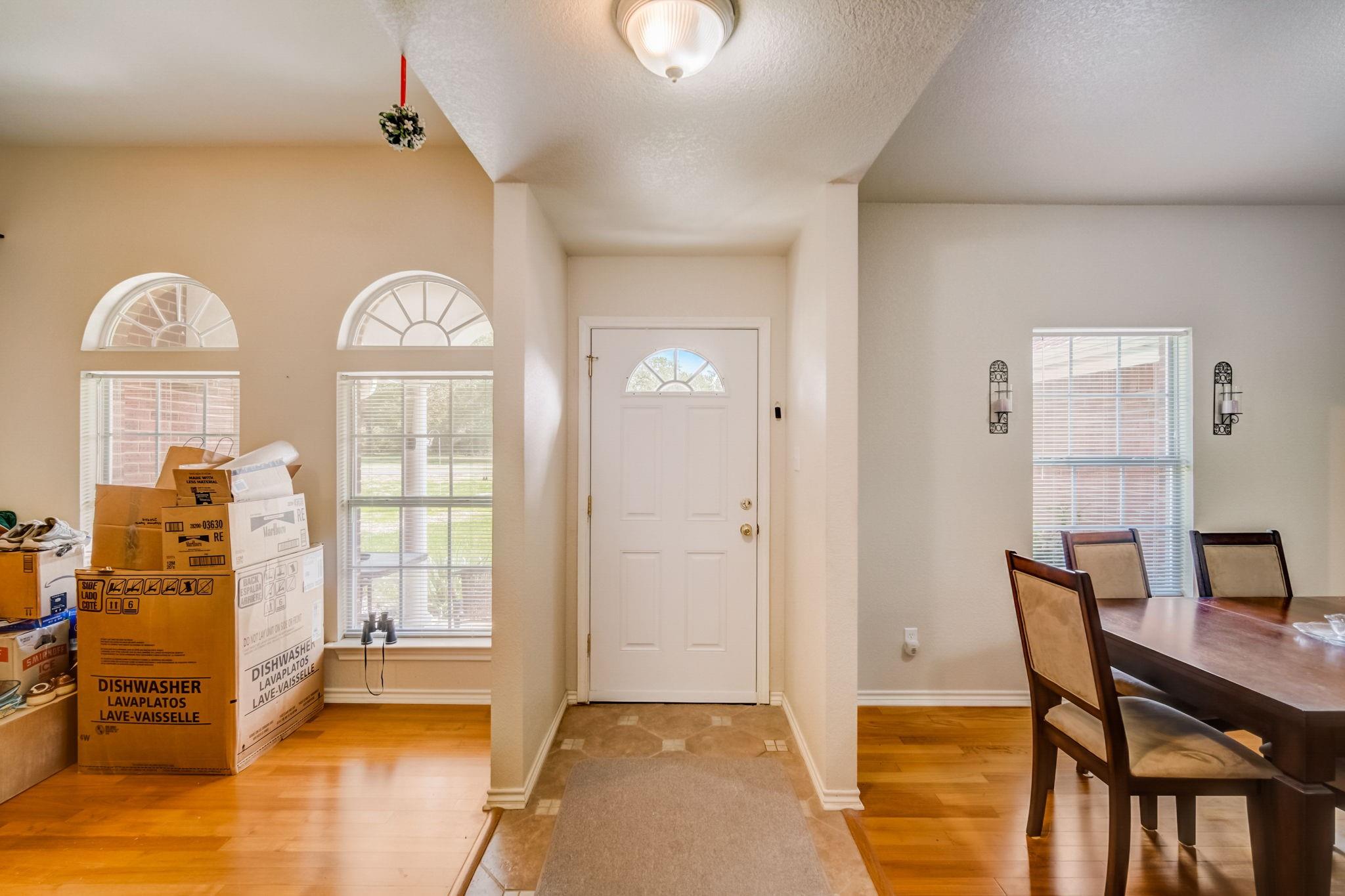1495 Makinson Rd Property Photo 6
