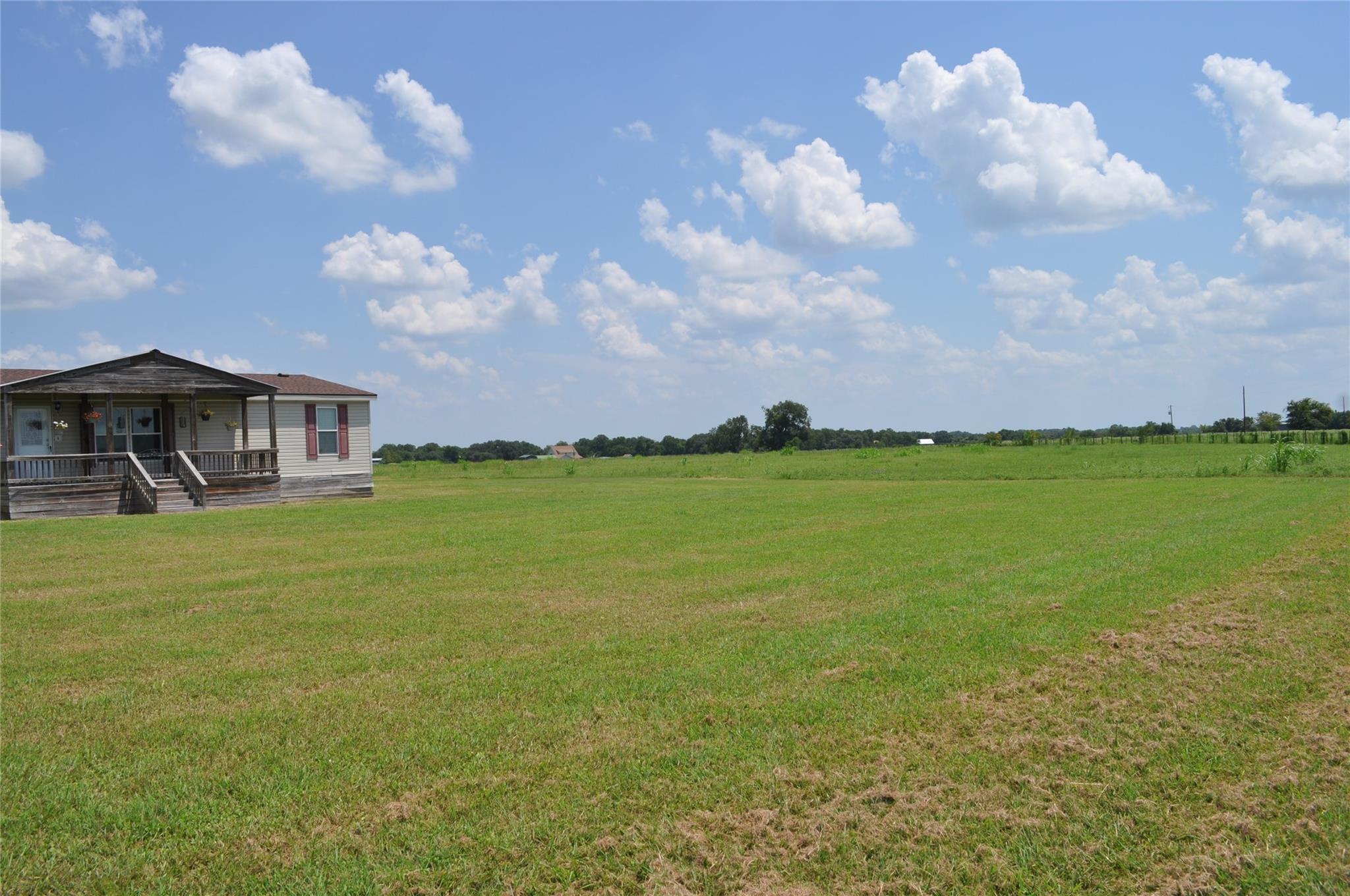 10901 Harmon School Rd Property Photo 5