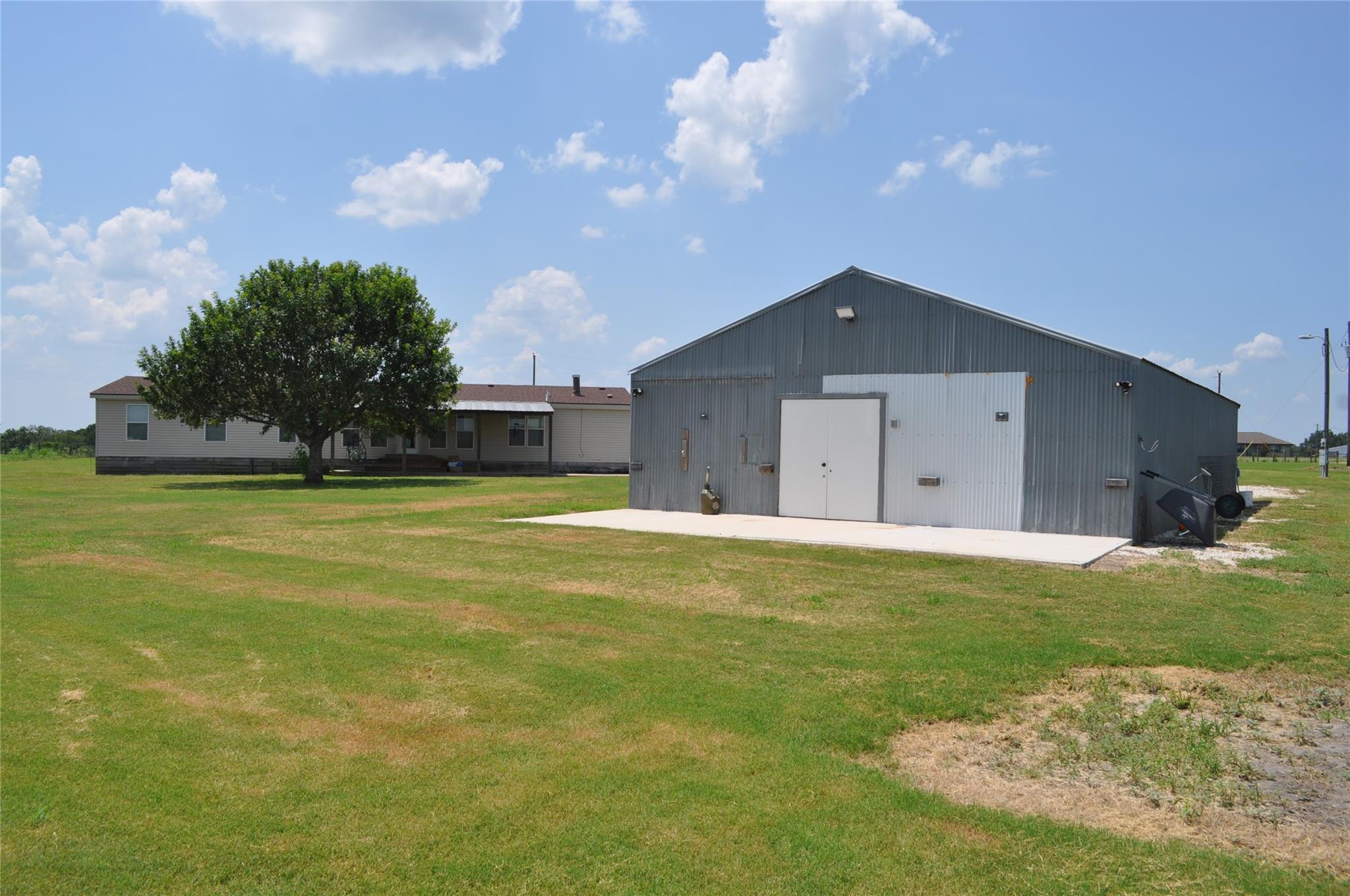 10901 Harmon School Rd Property Photo 10