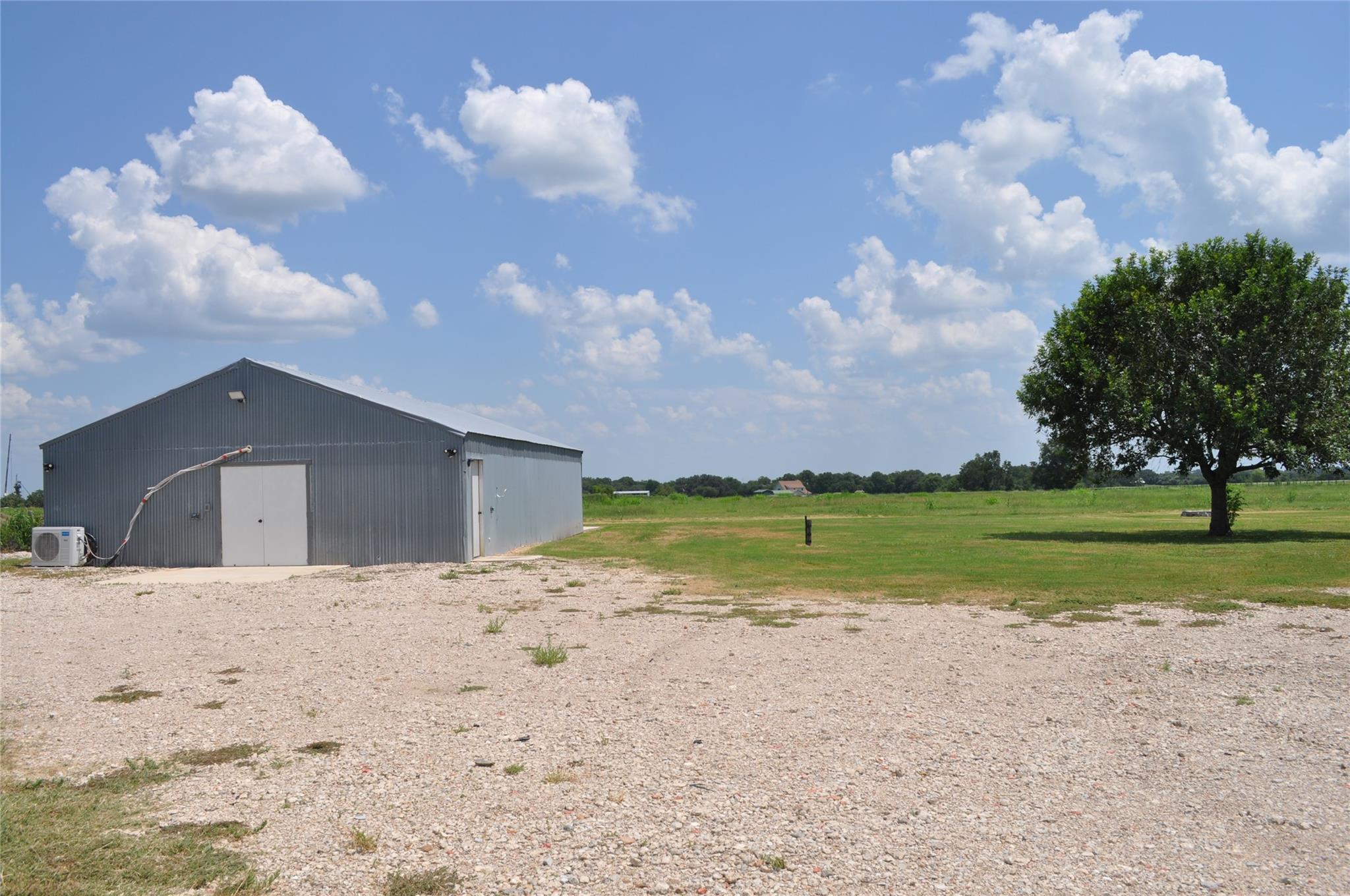 10901 Harmon School Rd Property Photo 11