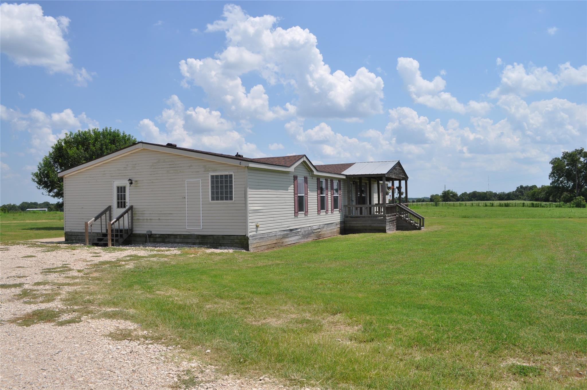 10901 Harmon School Rd Property Photo 13