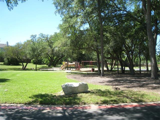 813 Barefoot Cv Property Photo 11