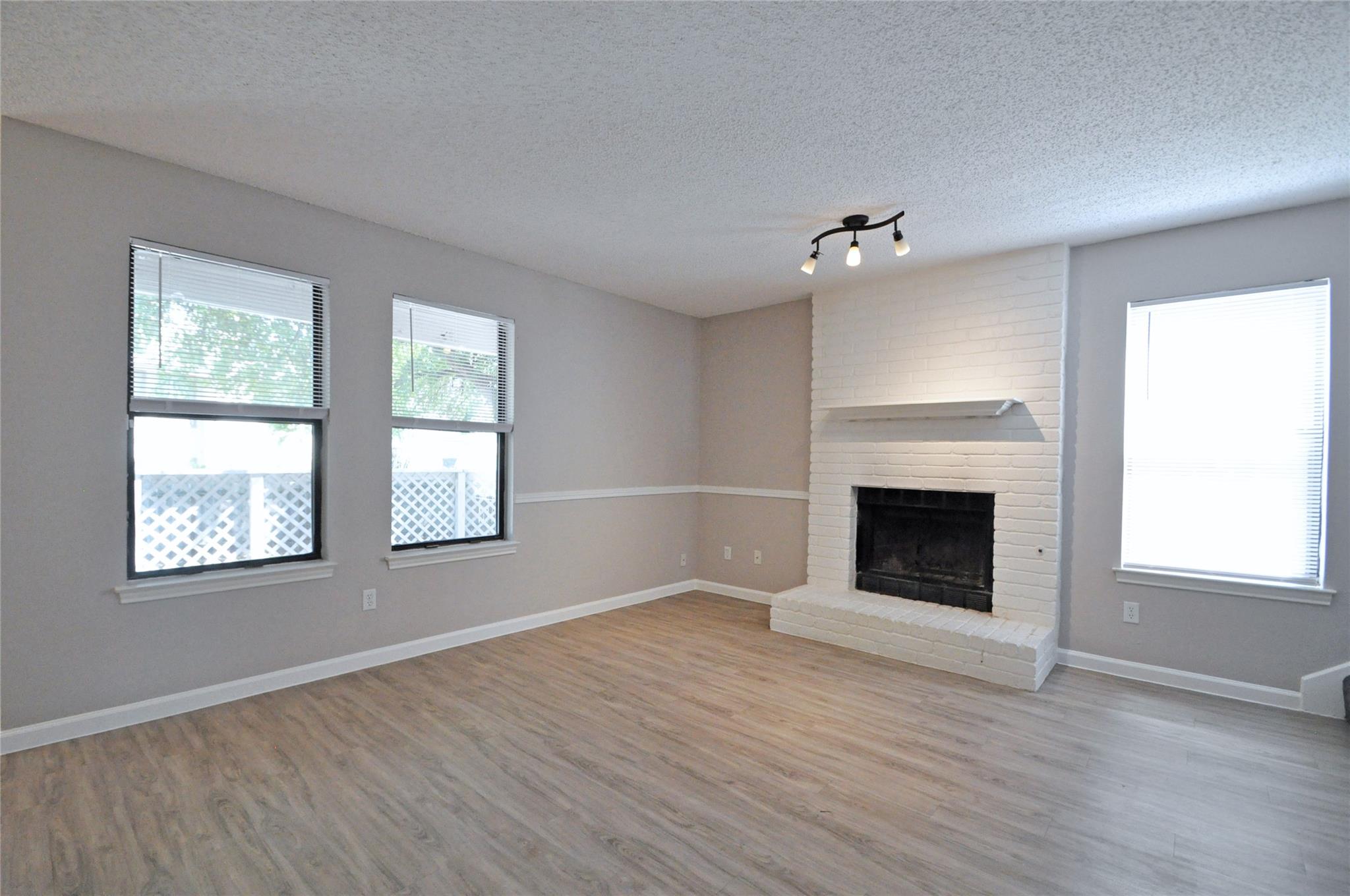 7804 Topawa Cv A Property Photo 6