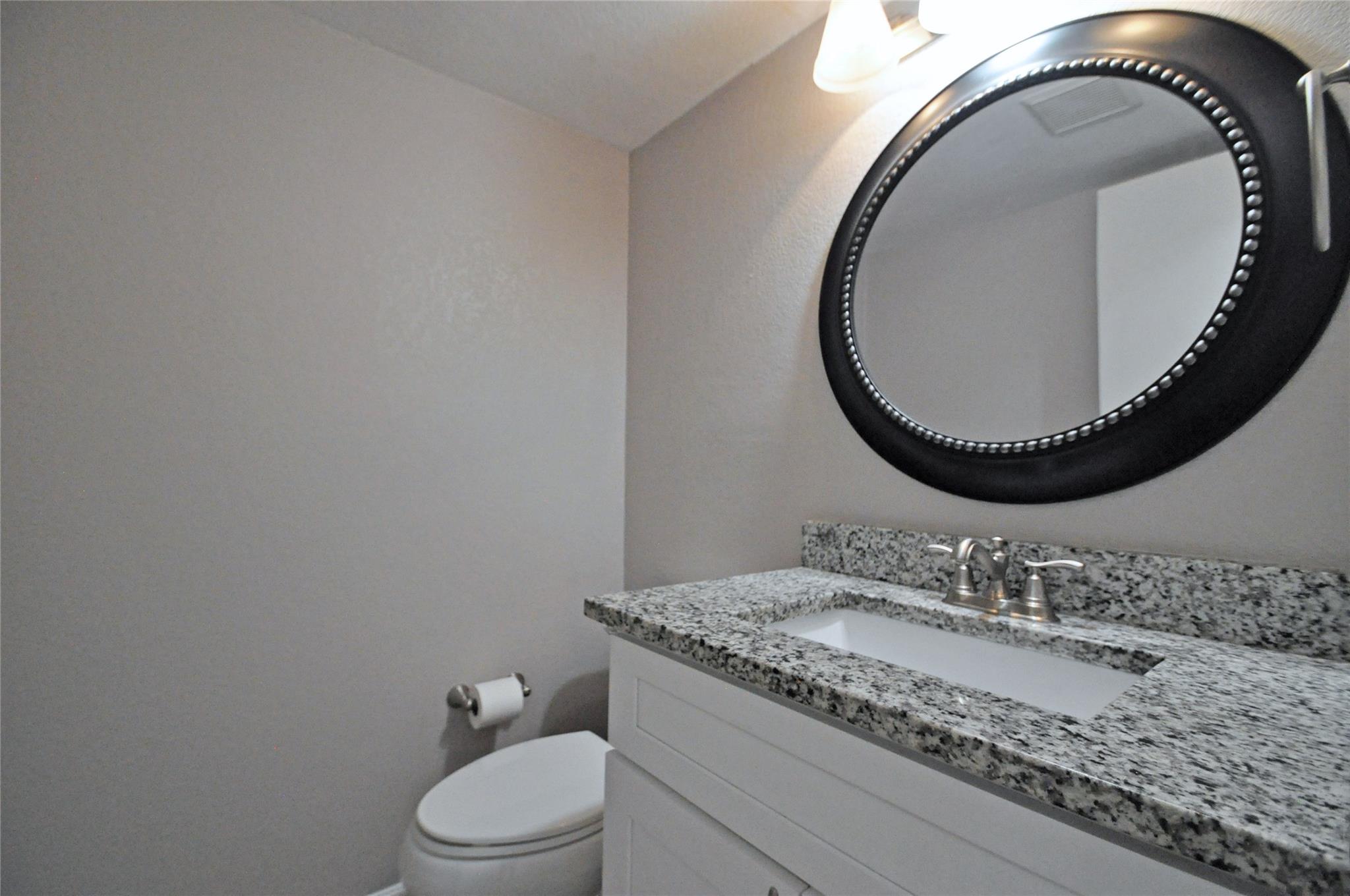 7804 Topawa Cv A Property Photo 8