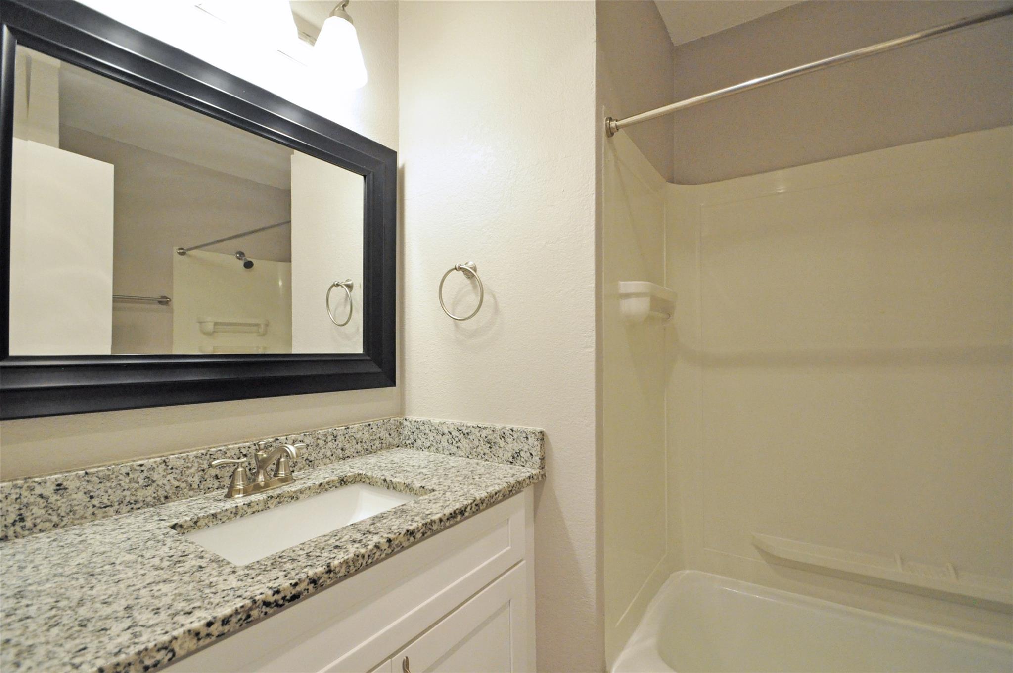 7804 Topawa Cv A Property Photo 14