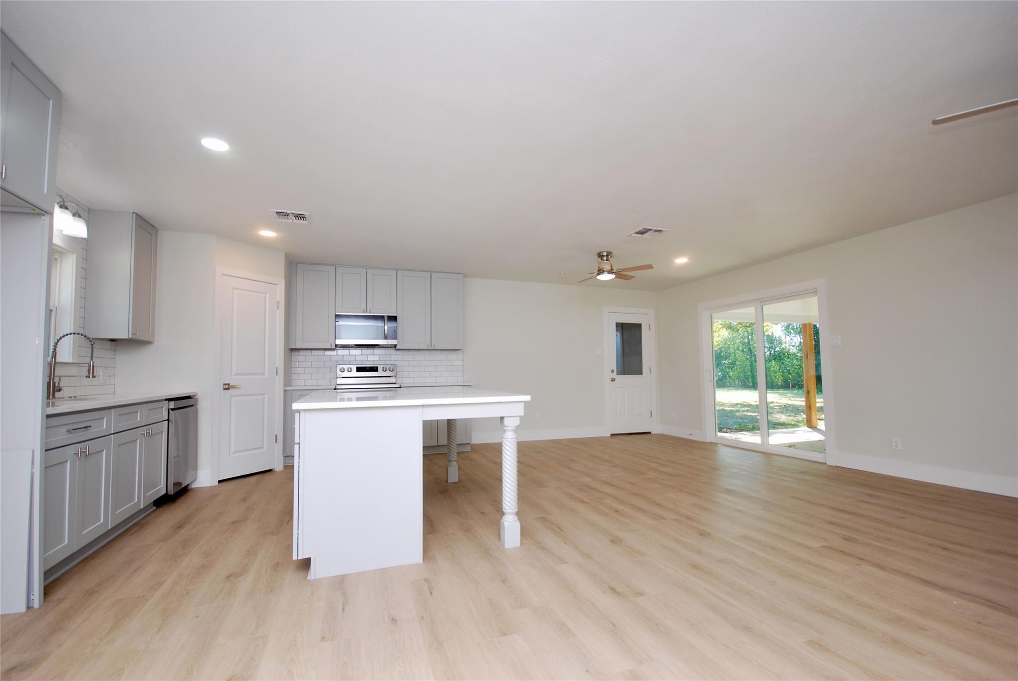 316 N Penn St Property Photo 11