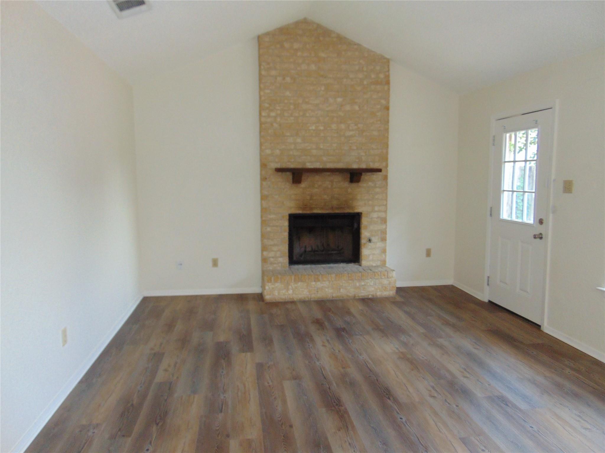 6501 Bradsher Dr B Property Photo 4