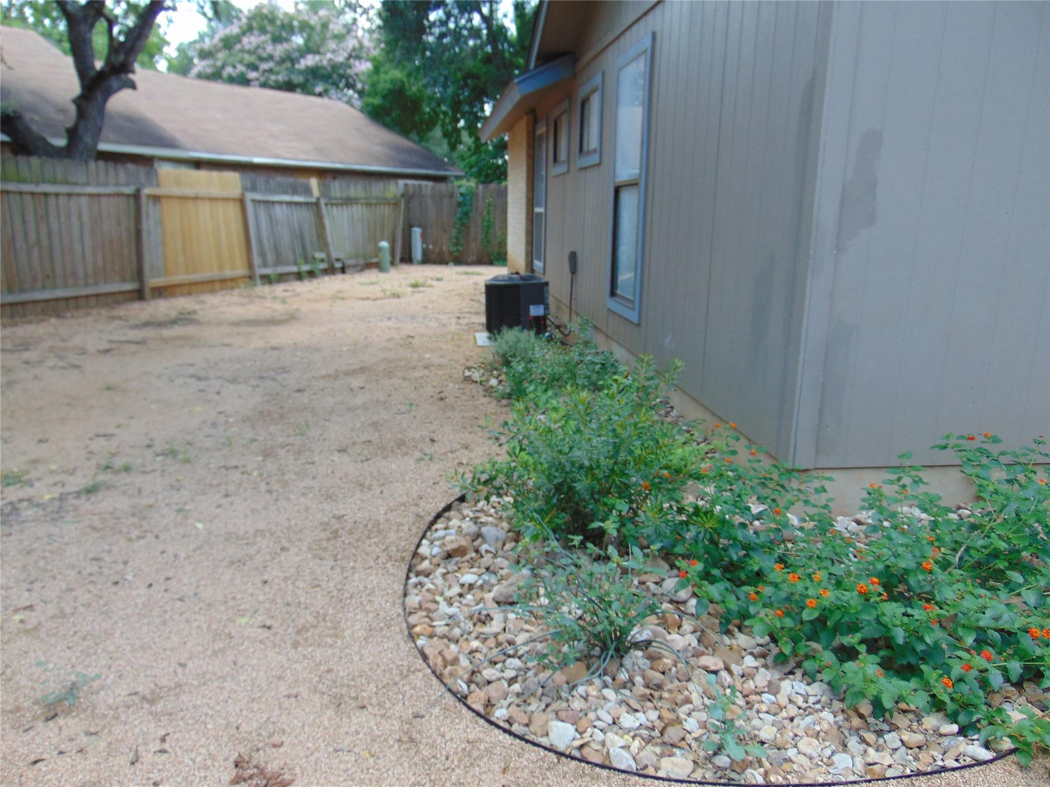 6501 Bradsher Dr B Property Photo 8