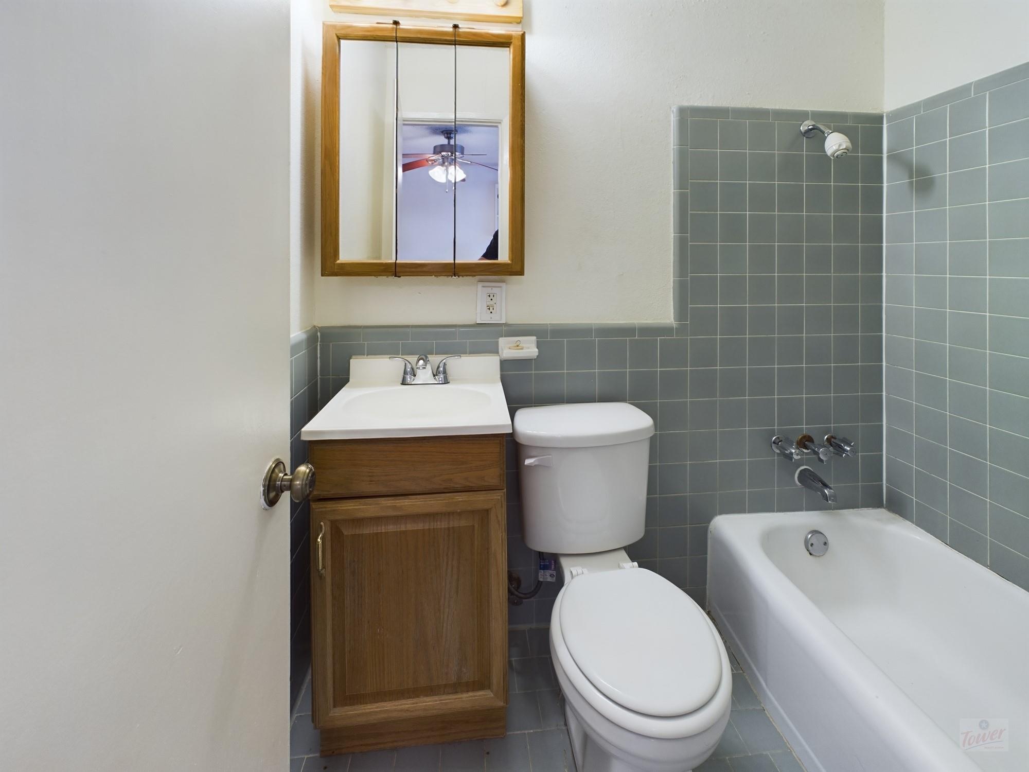 803 W 28th St #107 Property Photo 14