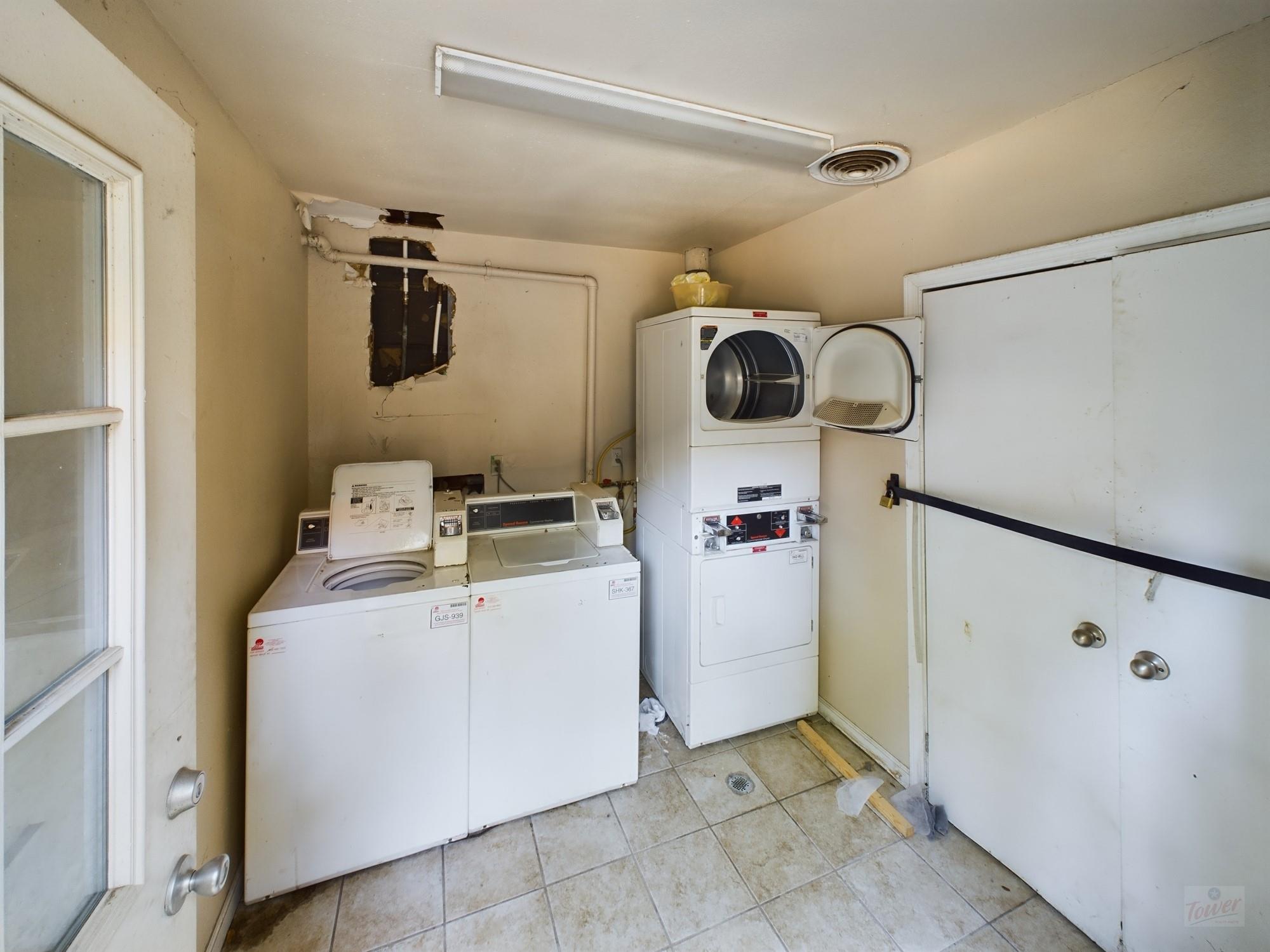 803 W 28th St #107 Property Photo 23