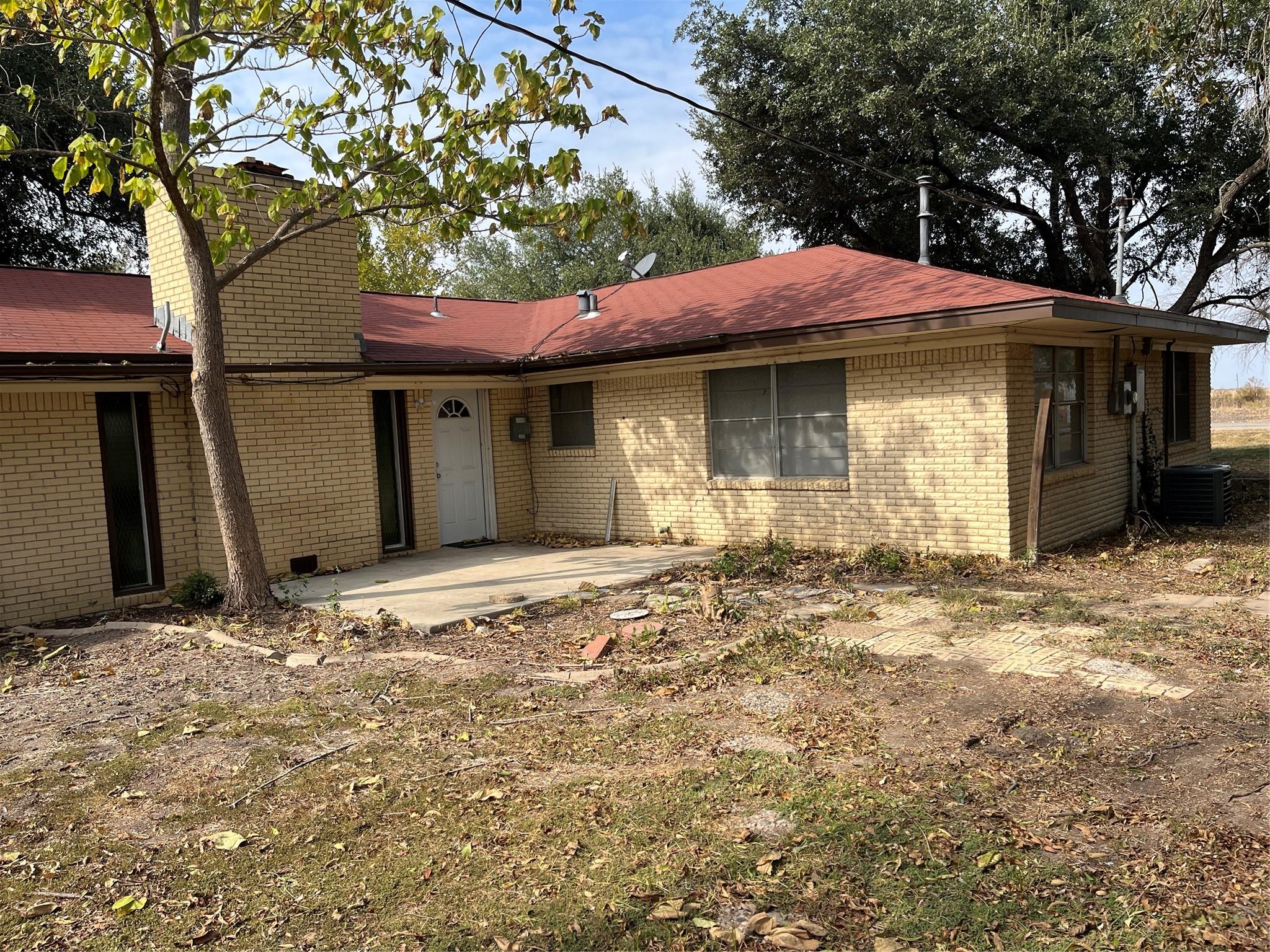 1133 W Bell St Property Photo 30