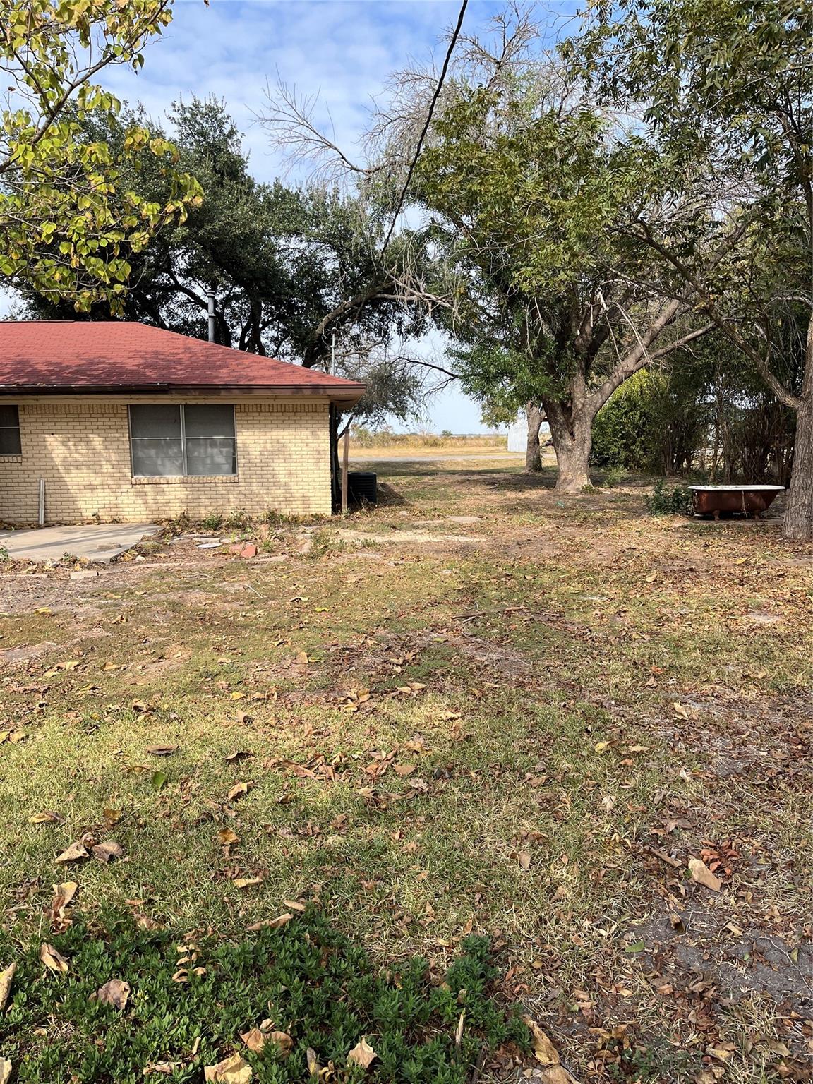 1133 W Bell St Property Photo 31