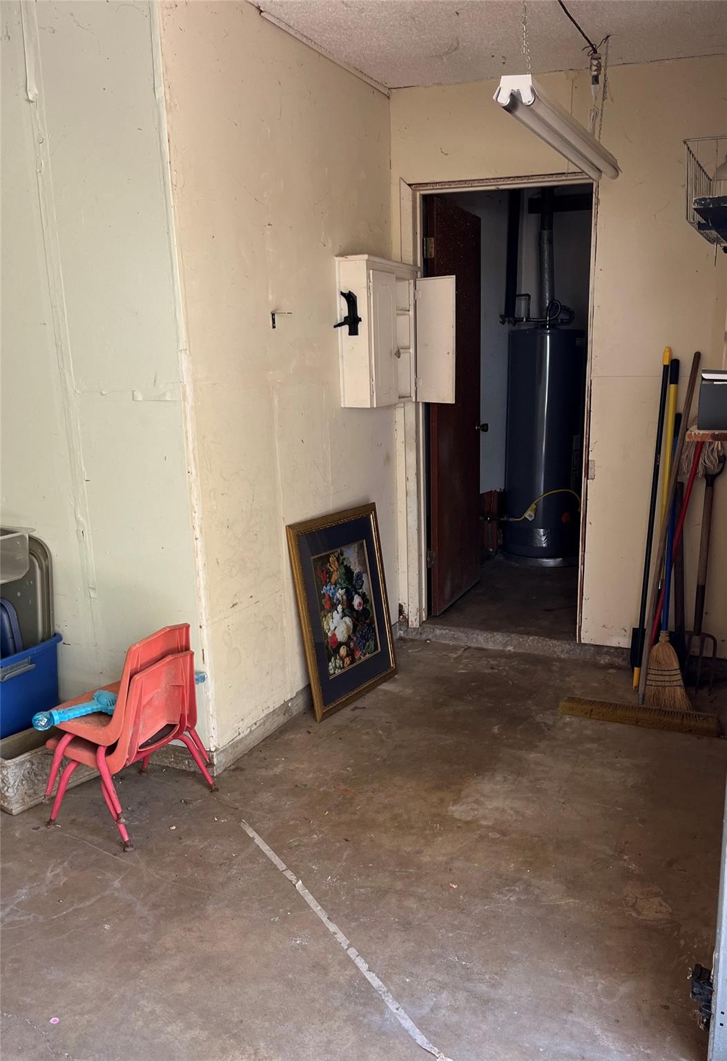 1133 W Bell St Property Photo 33